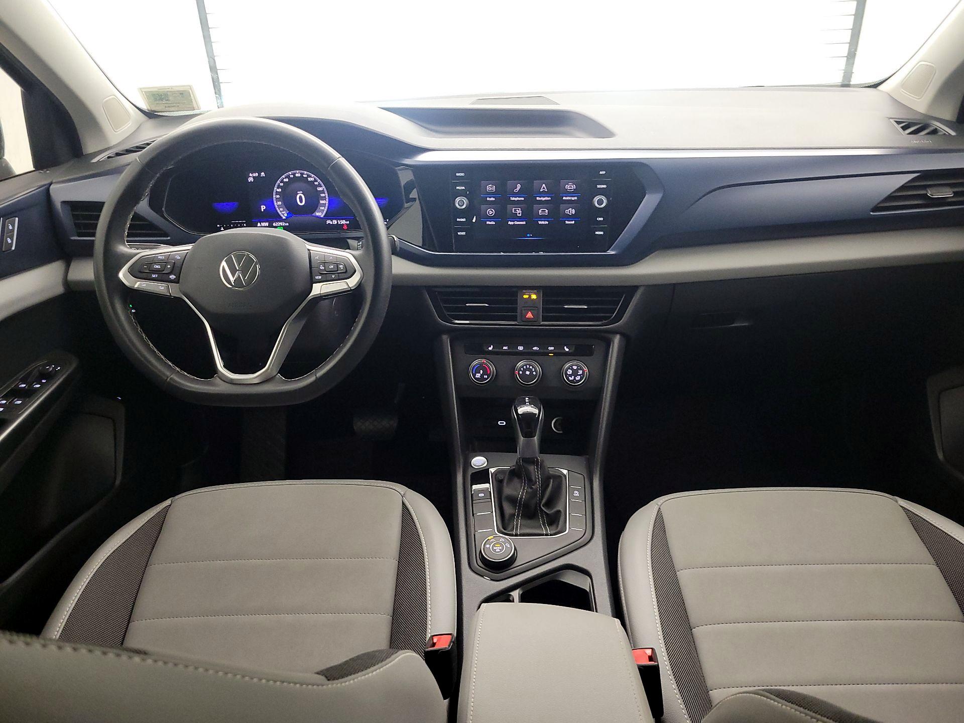 Thumbnail: 2022 Volkswagen Taos - 9