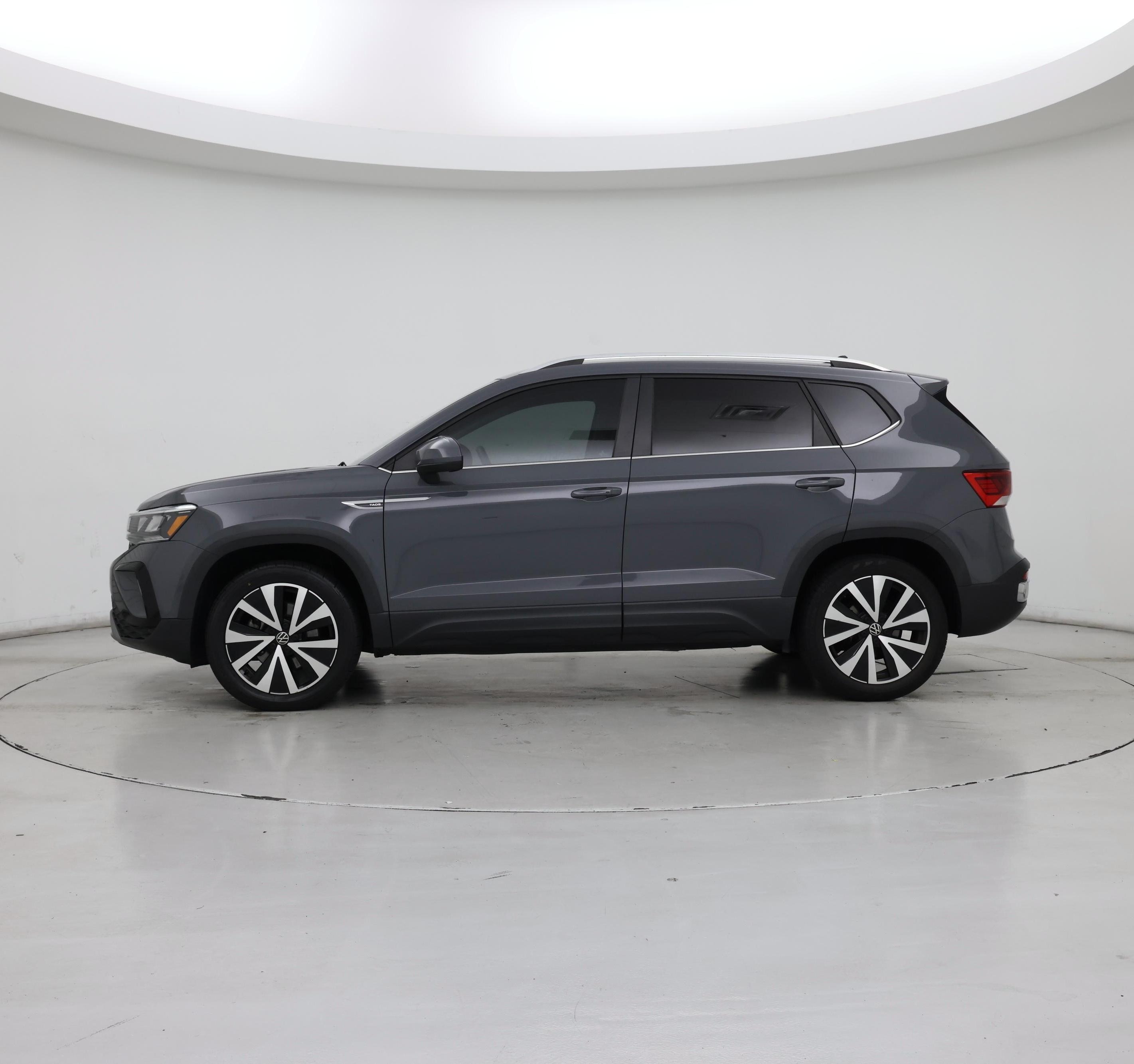Thumbnail: 2022 Volkswagen Taos - 3