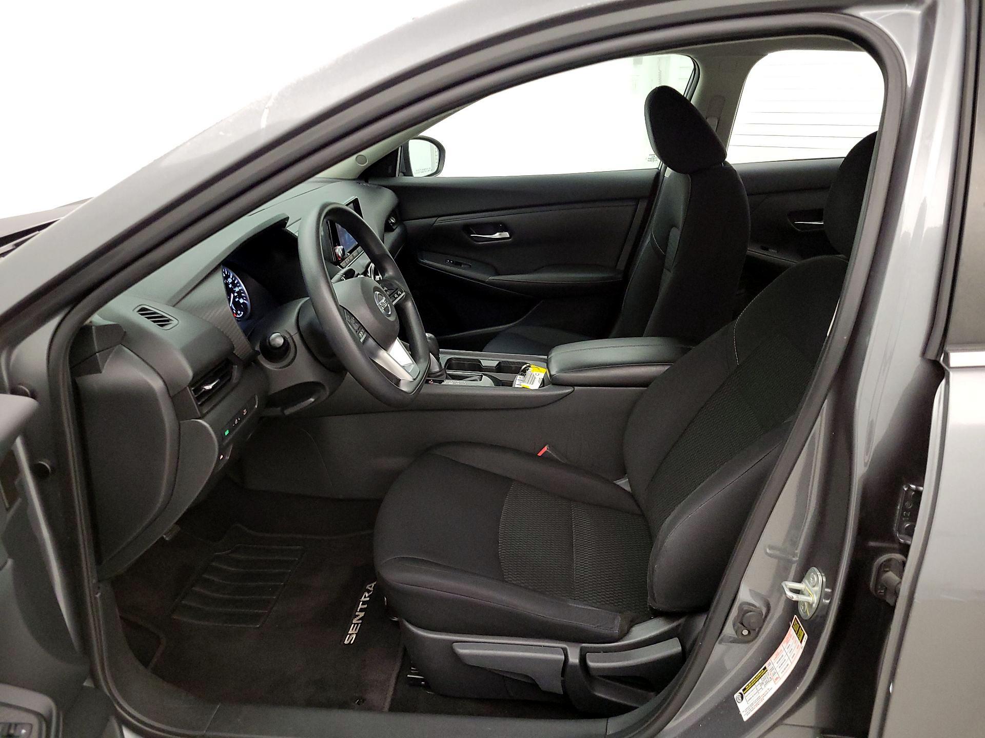 Thumbnail: 2021 Nissan Sentra - 11