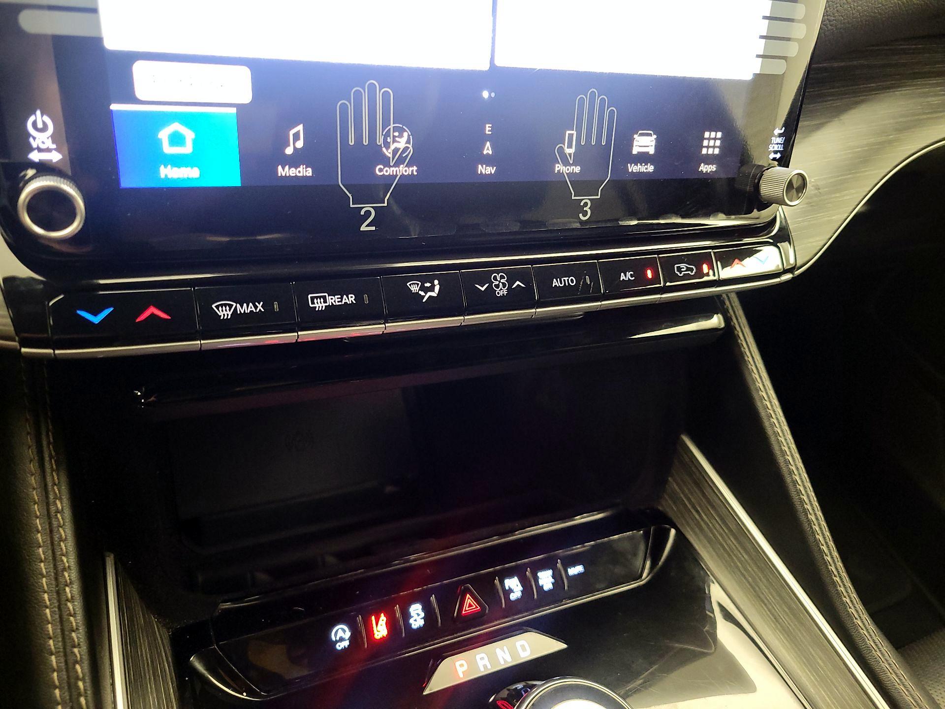 Thumbnail: 2024 Jeep Wagoneer - 16