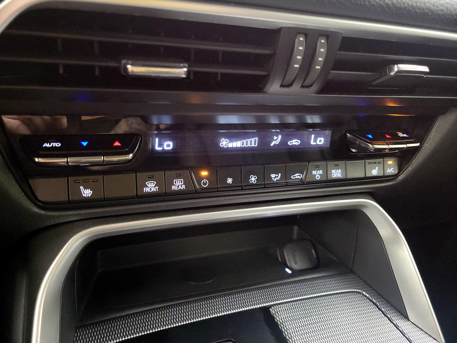 Thumbnail: 2025 Mazda CX-90 - 17