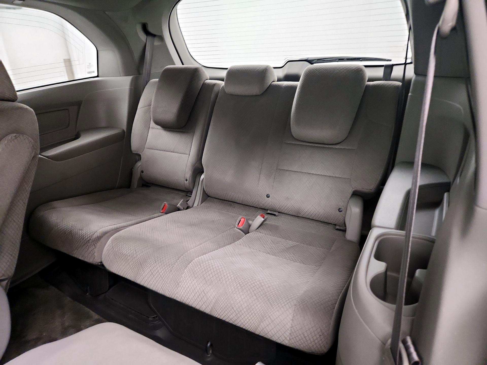 Thumbnail: 2015 Honda Odyssey - 20