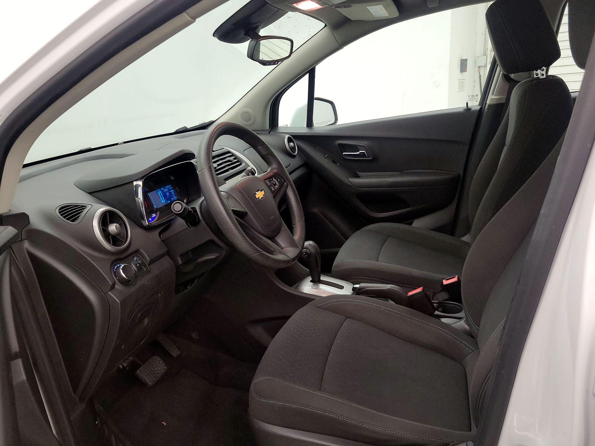 Thumbnail: 2015 Chevrolet Trax - 11