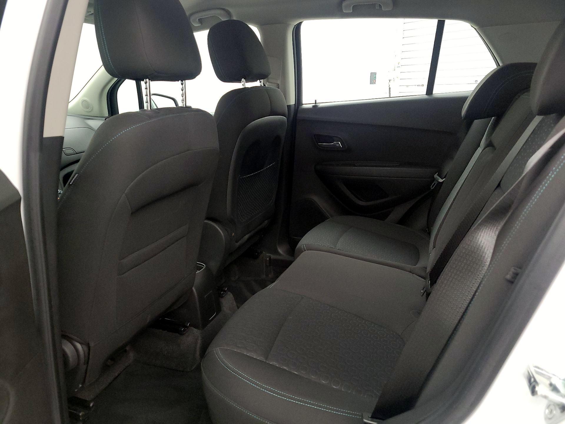 Thumbnail: 2015 Chevrolet Trax - 19
