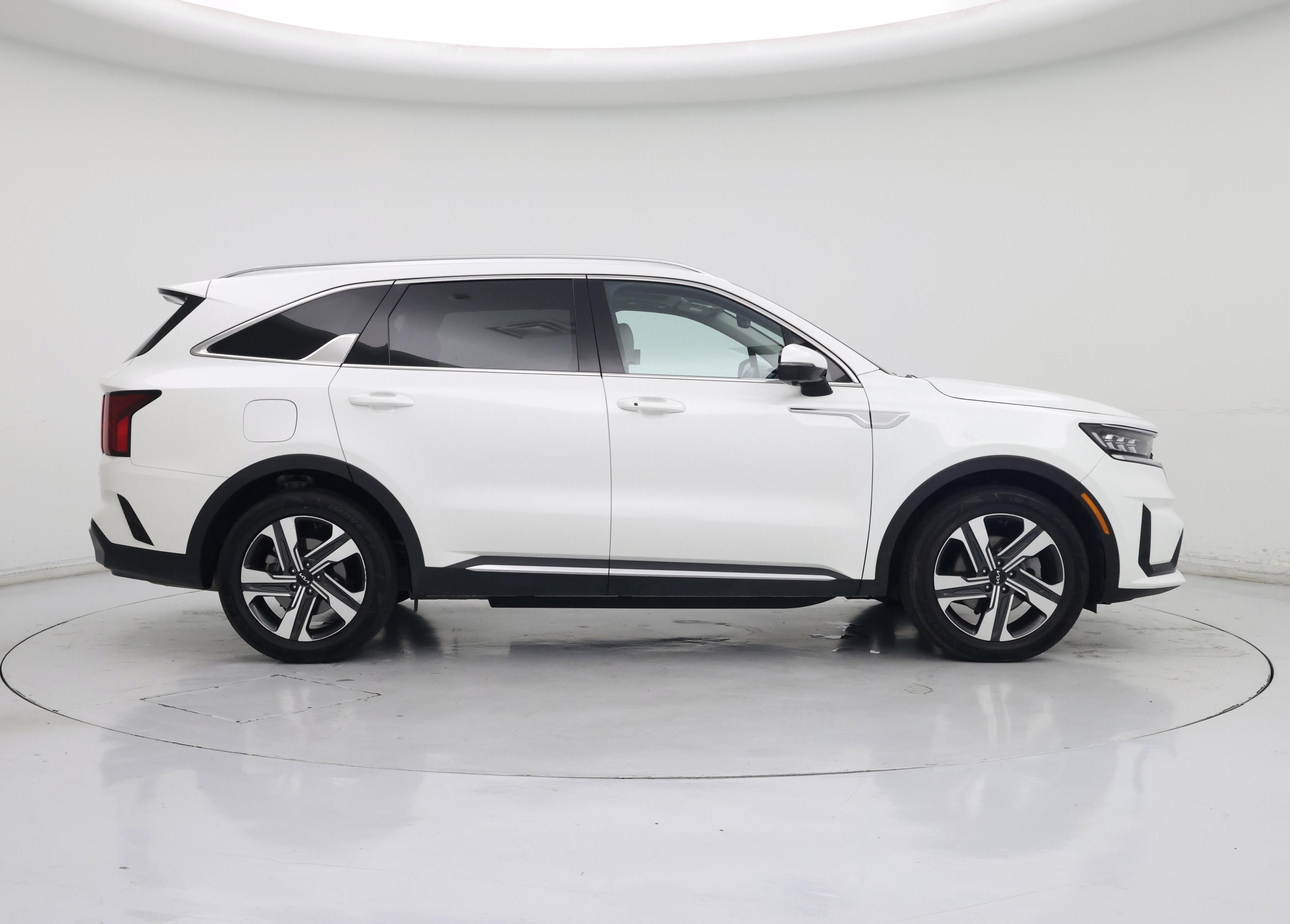 Thumbnail: 2023 Kia Sorento - 7