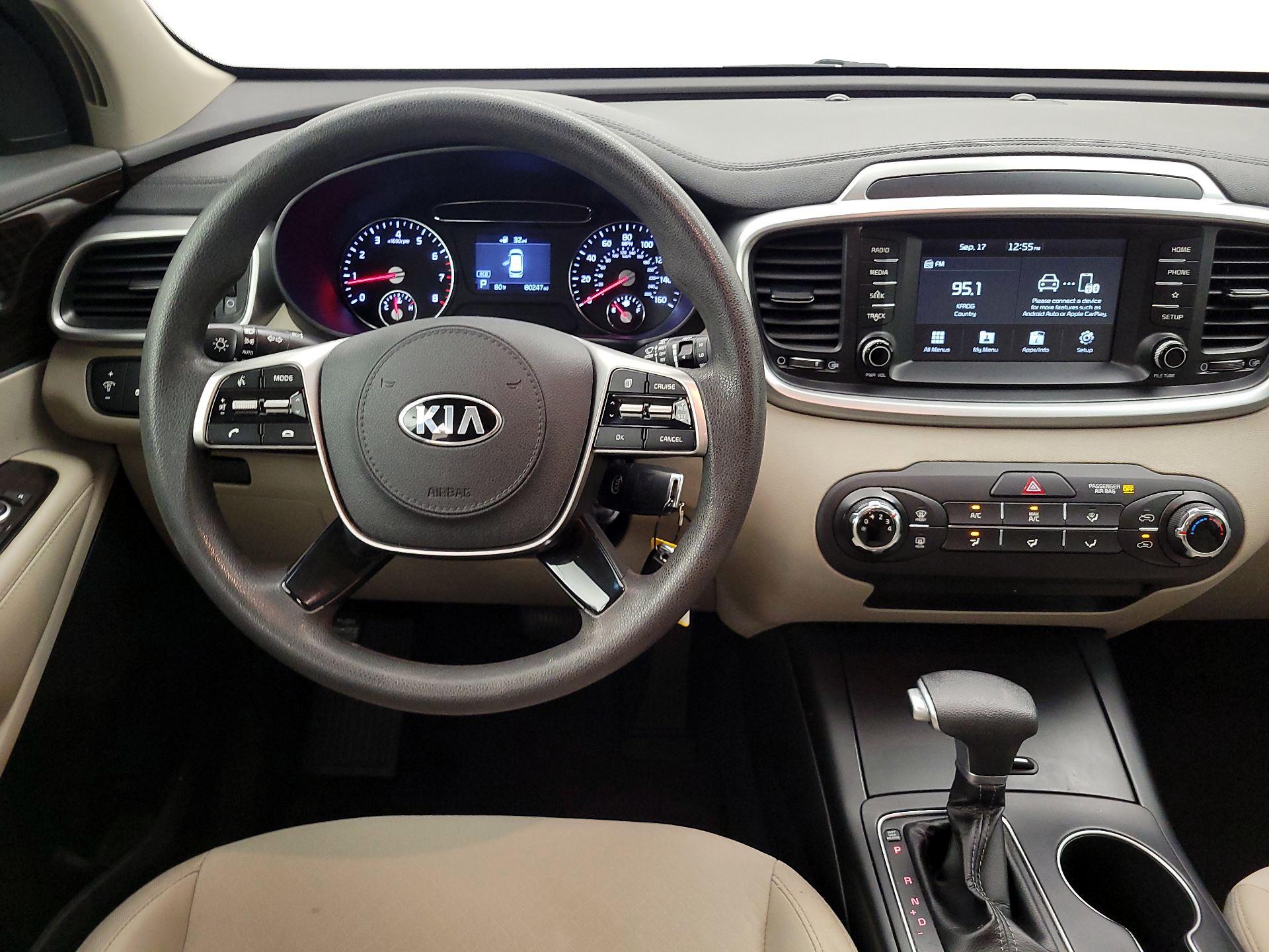 Thumbnail: 2020 Kia Sorento - 10