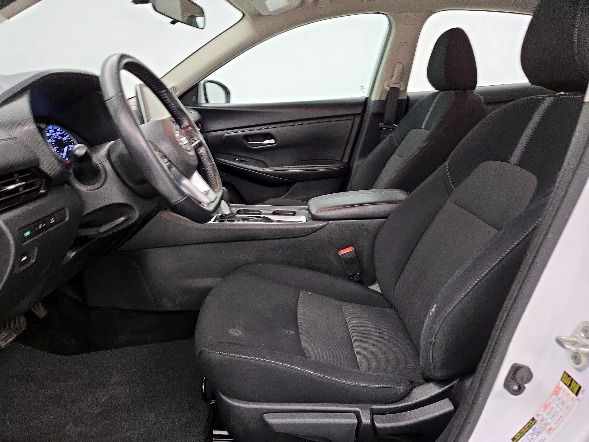 Thumbnail: 2023 Nissan Sentra - 11