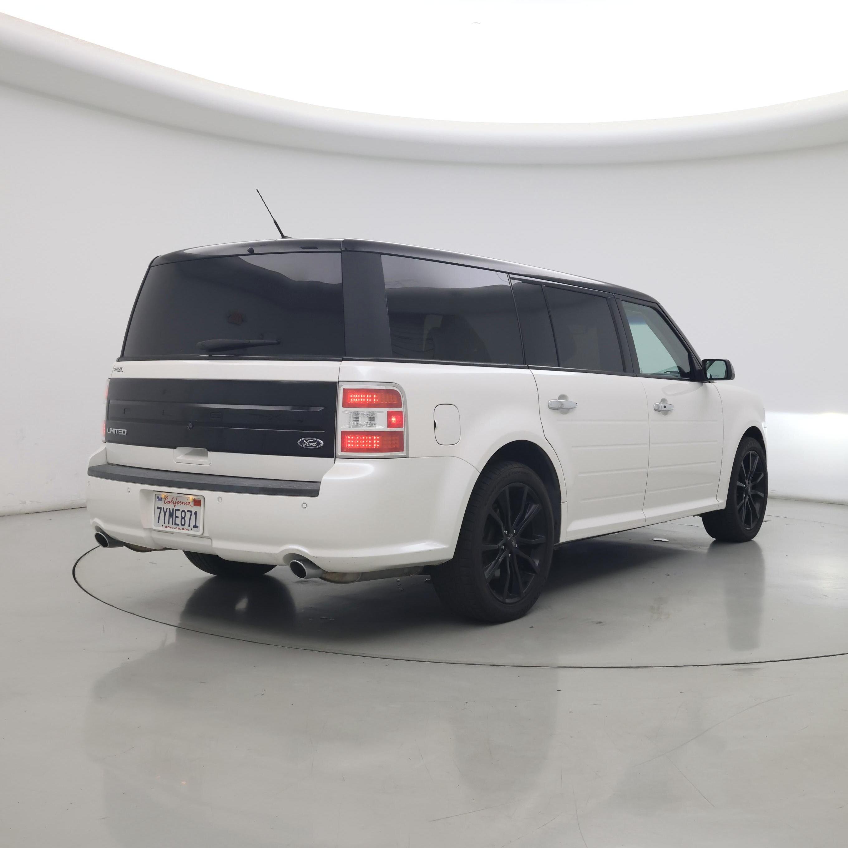 Thumbnail: 2017 Ford Flex - 8