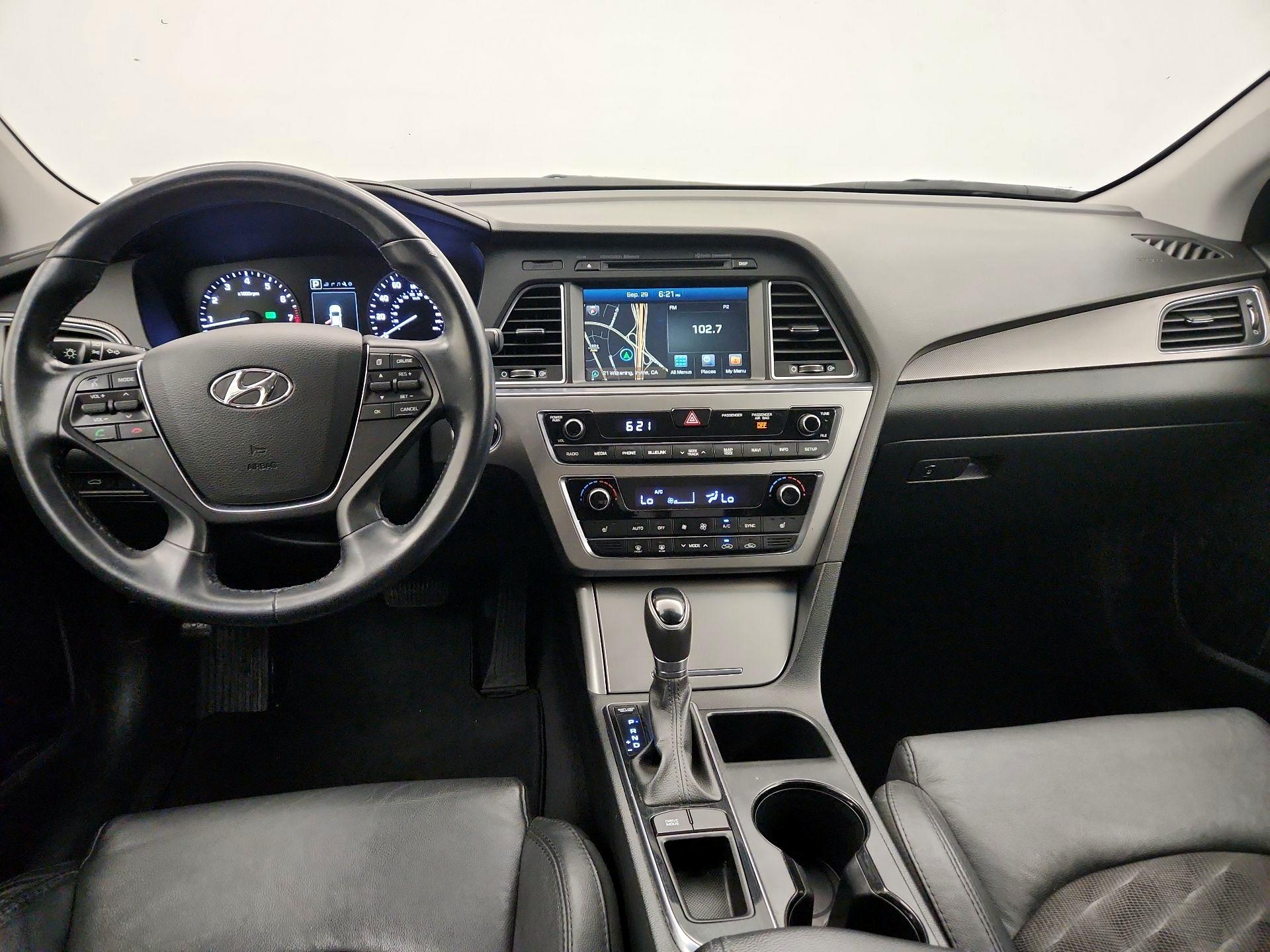 Thumbnail: 2016 Hyundai Sonata - 9