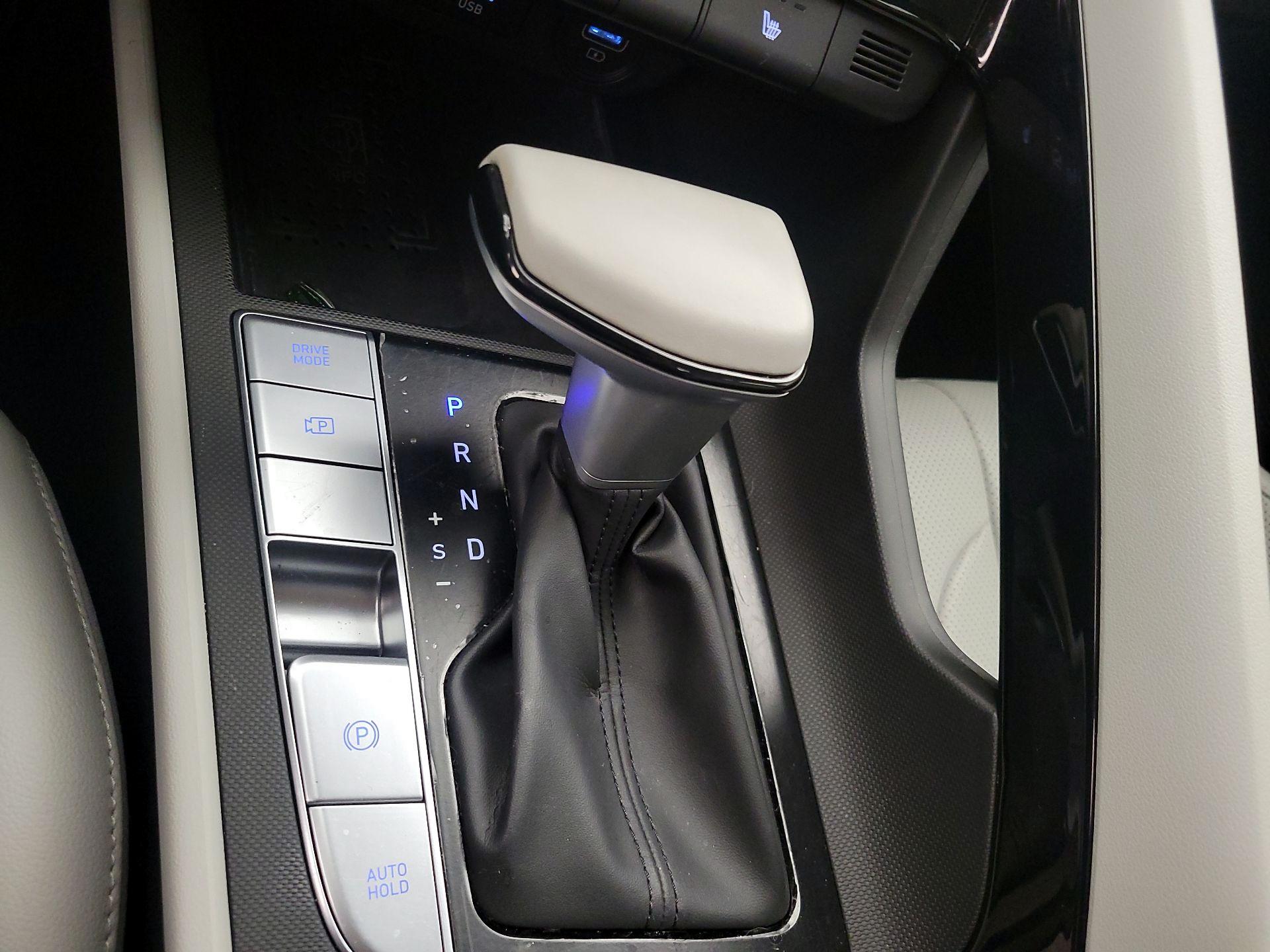Thumbnail: 2023 Hyundai Elantra - 18