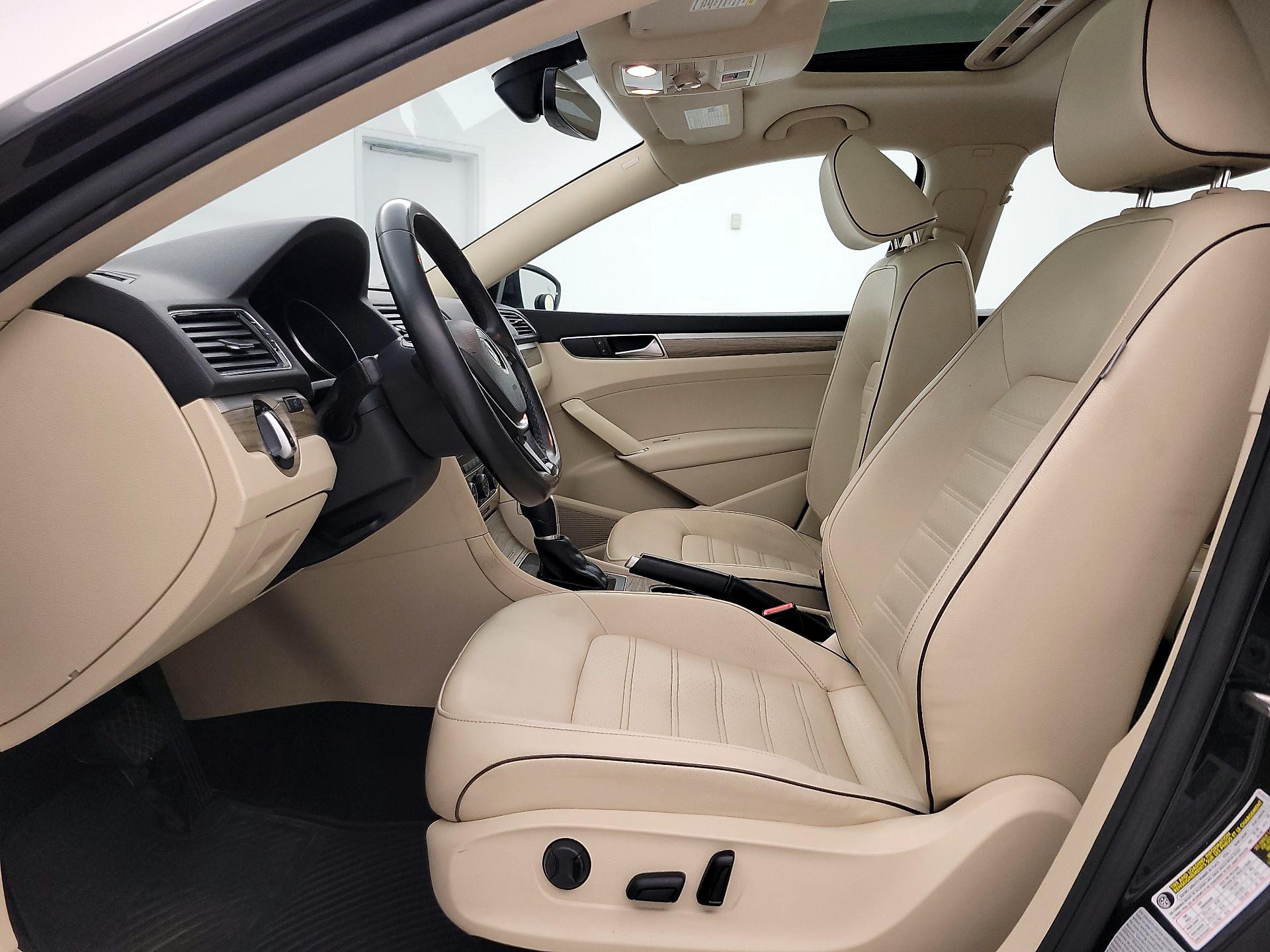 Thumbnail: 2018 Volkswagen Passat - 11