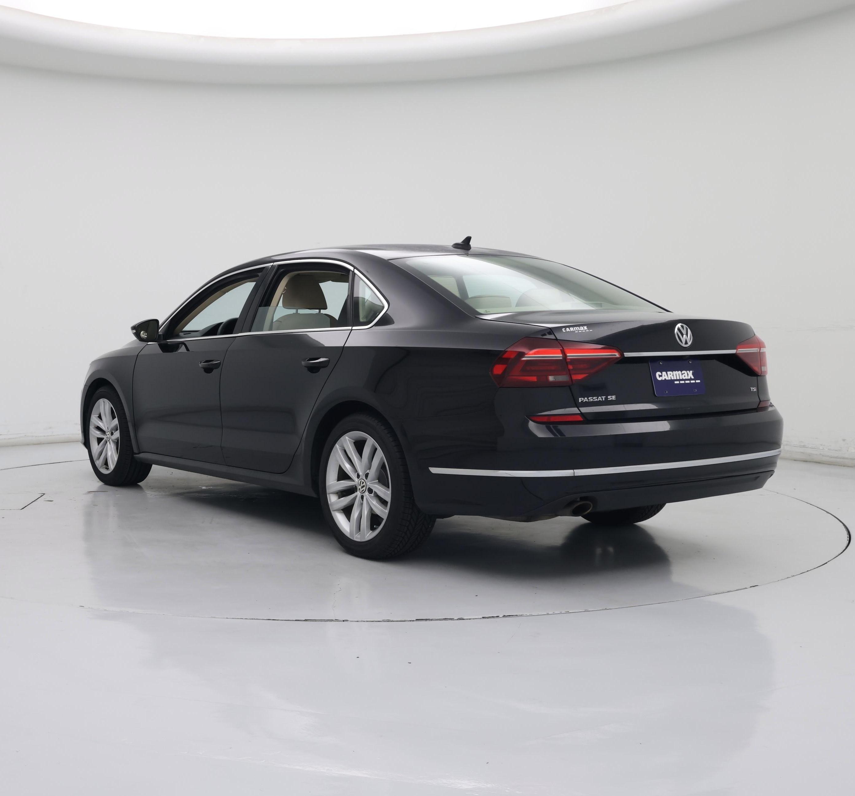 Thumbnail: 2018 Volkswagen Passat - 2
