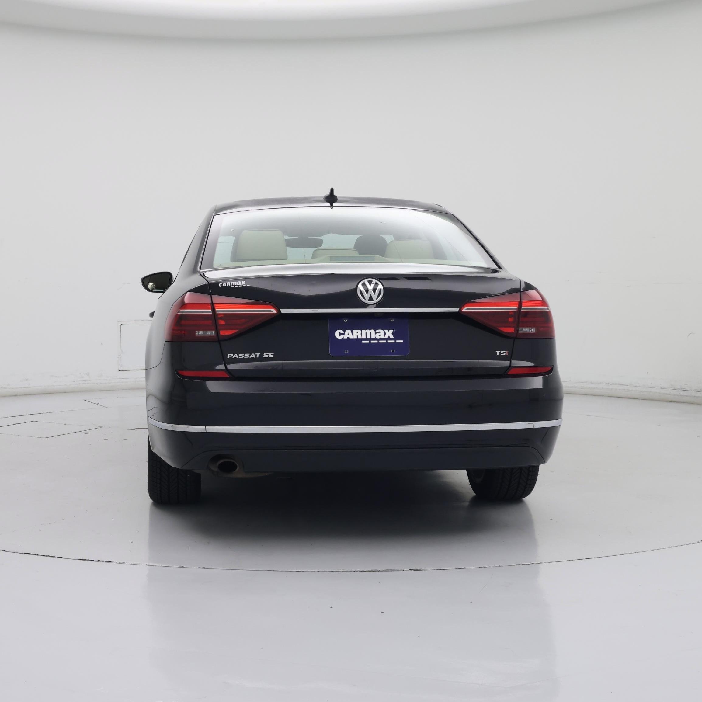 Thumbnail: 2018 Volkswagen Passat - 6