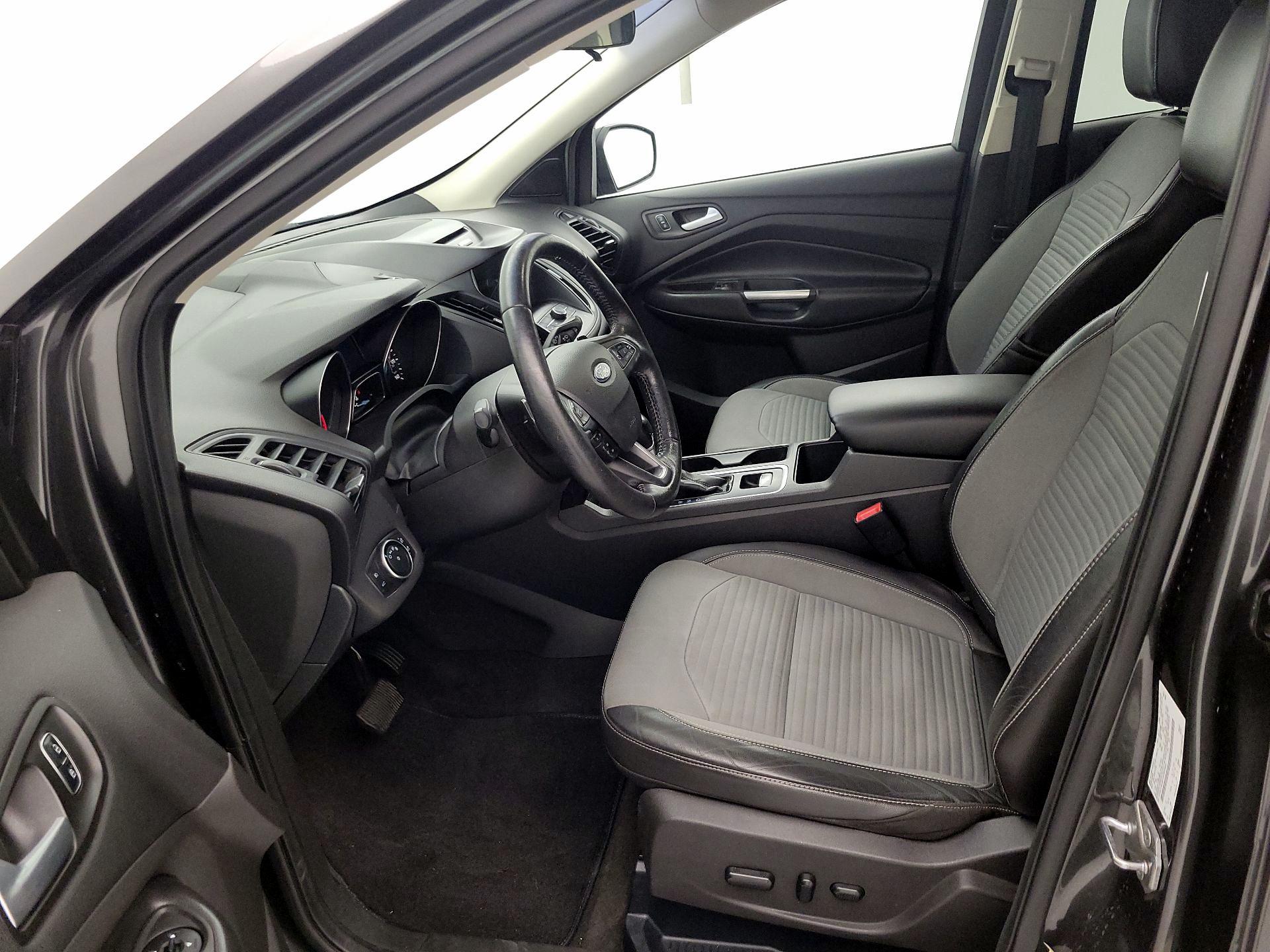 Thumbnail: 2017 Ford Escape - 11
