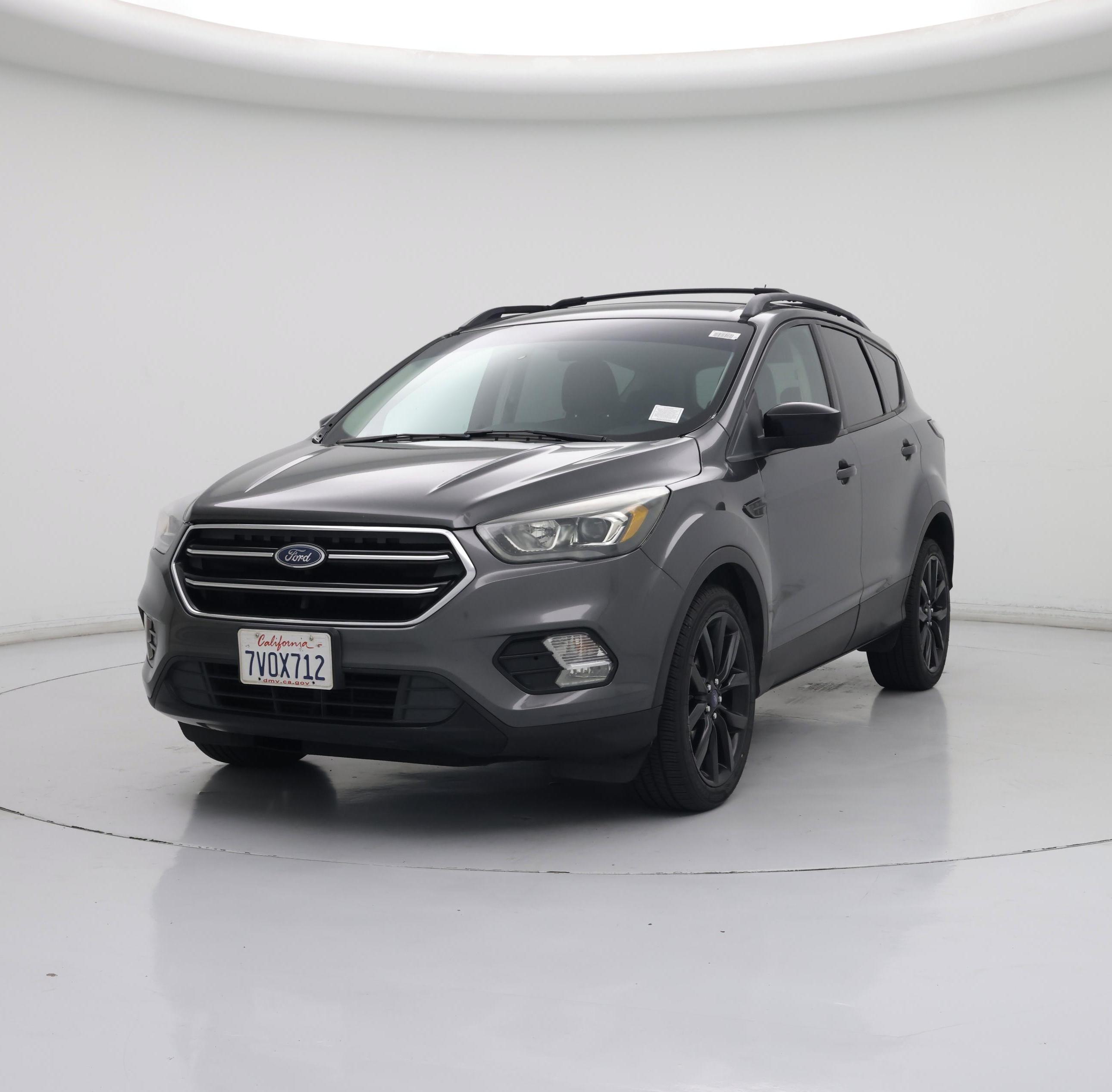 Thumbnail: 2017 Ford Escape - 4