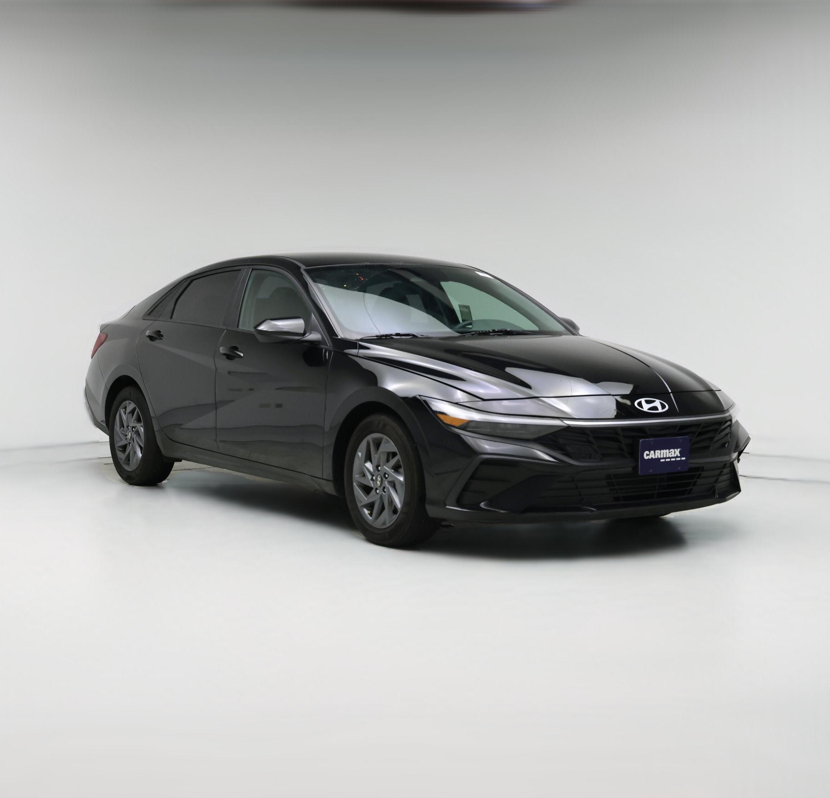 Thumbnail: 2024 Hyundai Elantra - 1