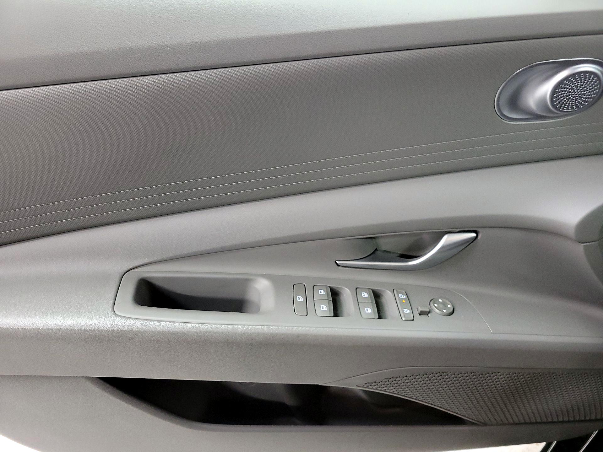 Thumbnail: 2024 Hyundai Elantra - 12