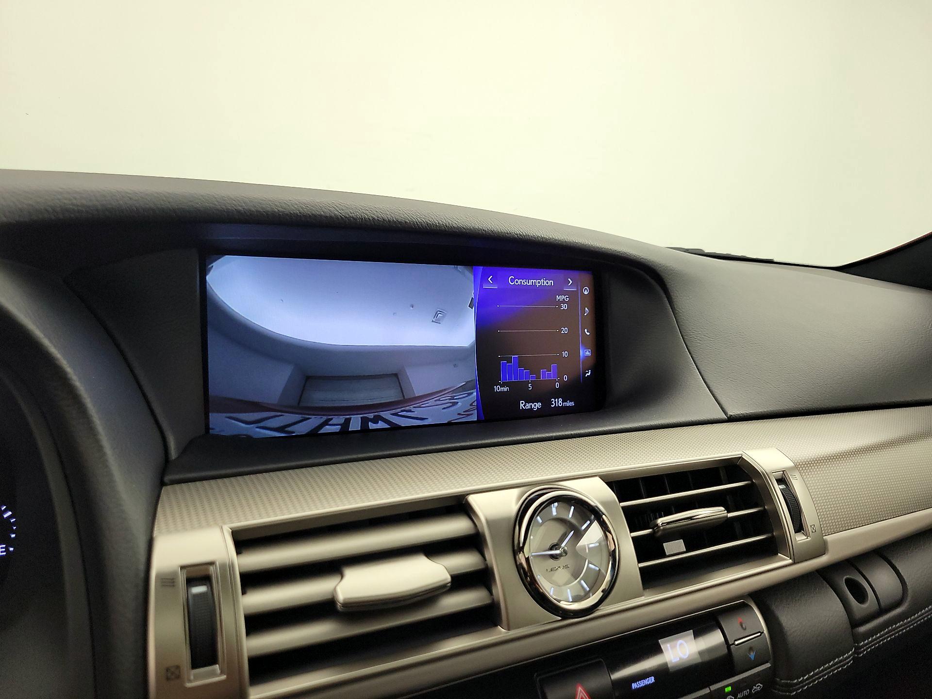 Thumbnail: 2016 Lexus LS - 15