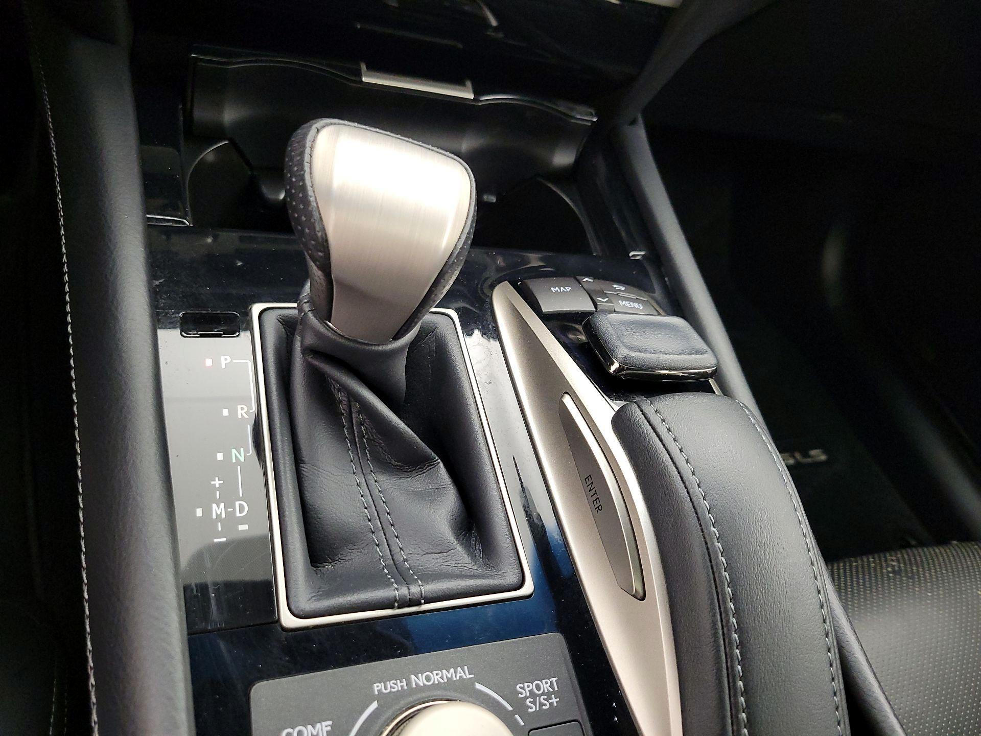 Thumbnail: 2016 Lexus LS - 18