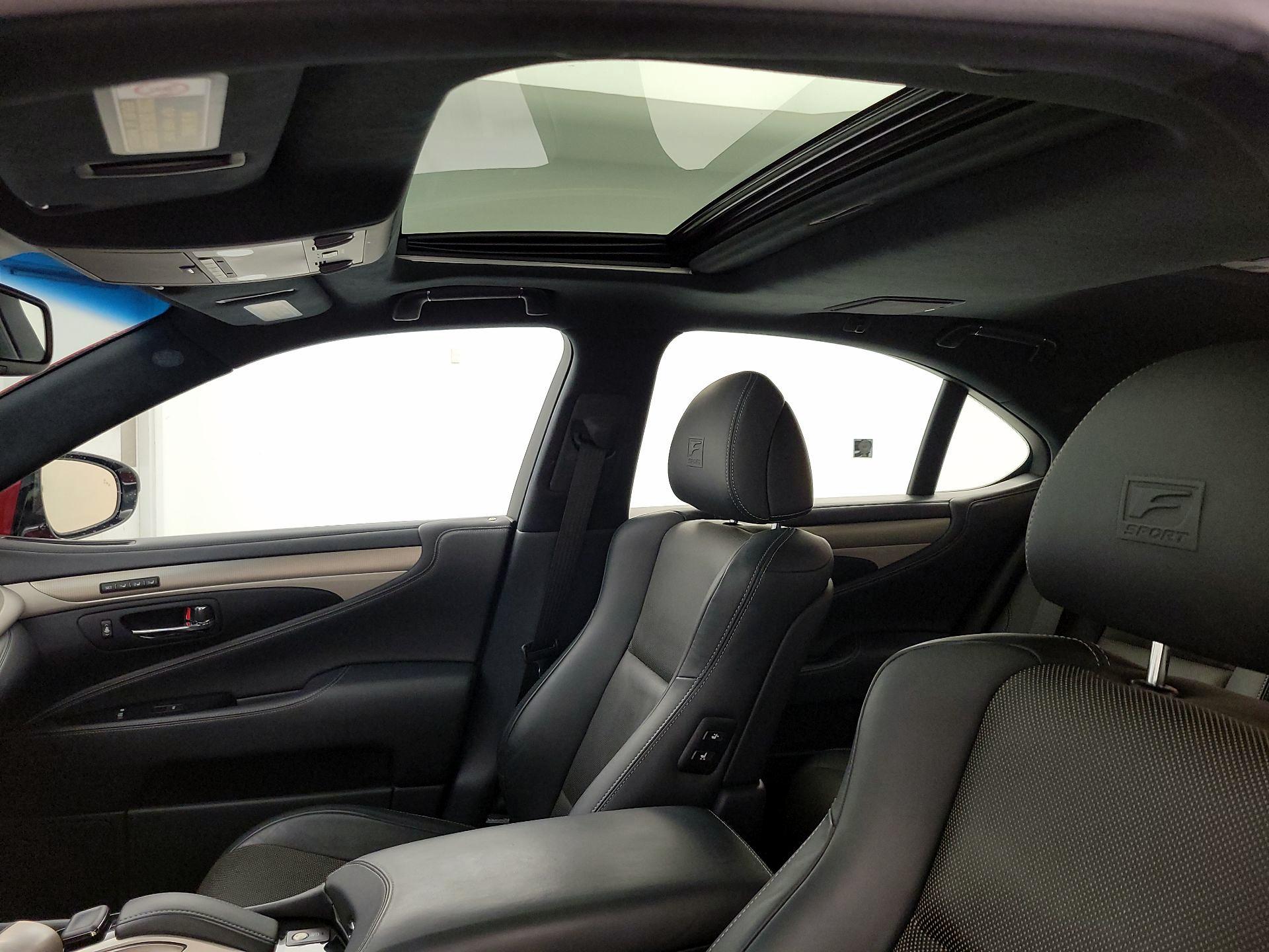 Thumbnail: 2016 Lexus LS - 19