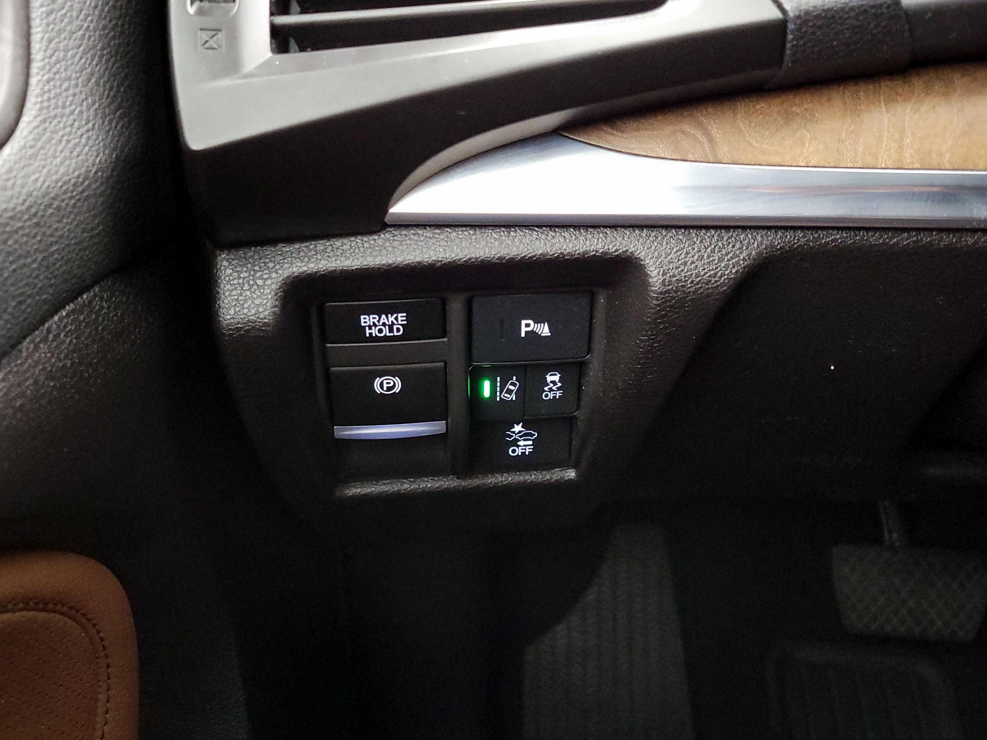 Thumbnail: 2019 Acura MDX - 13