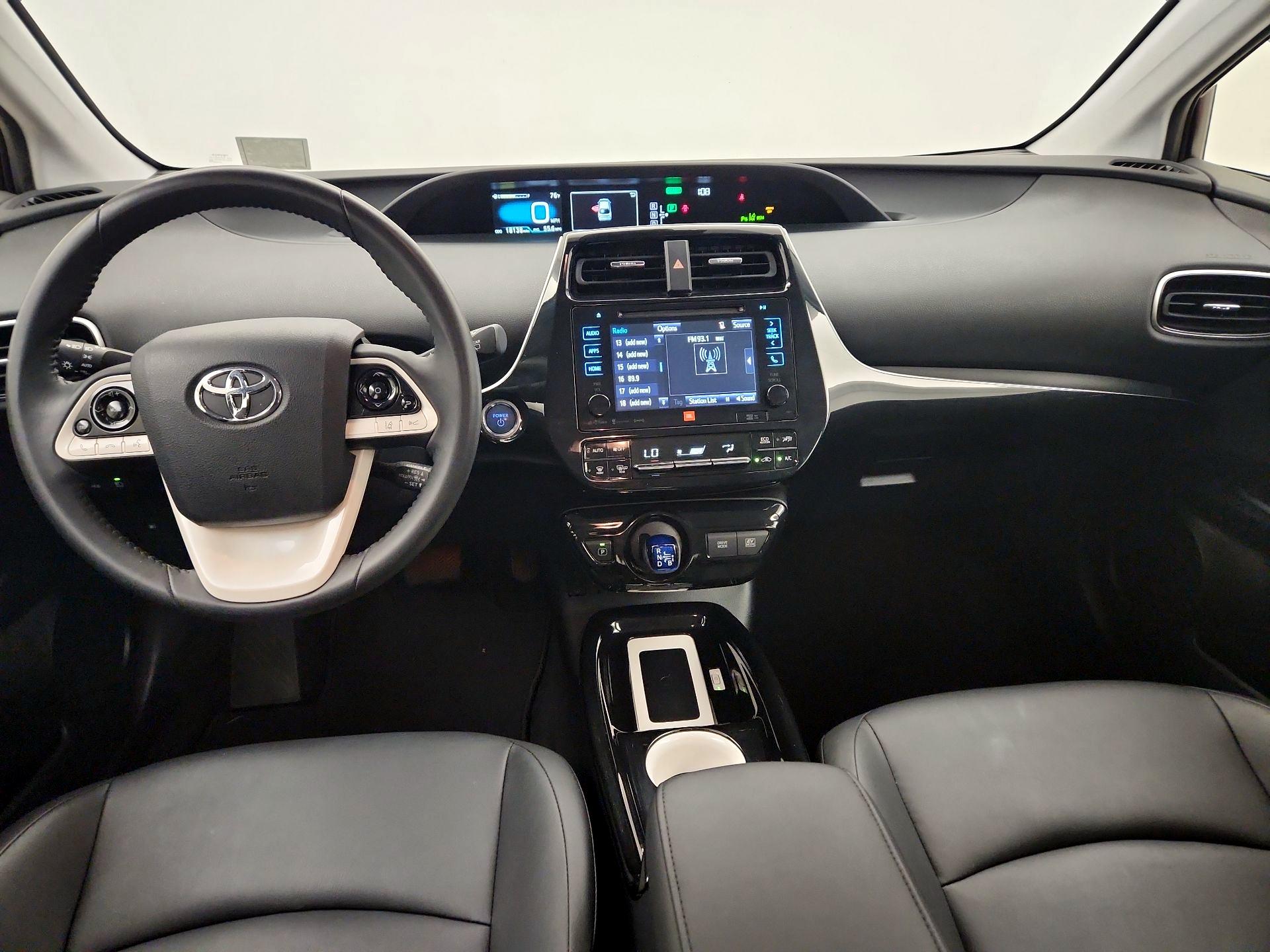 Thumbnail: 2016 Toyota Prius - 9
