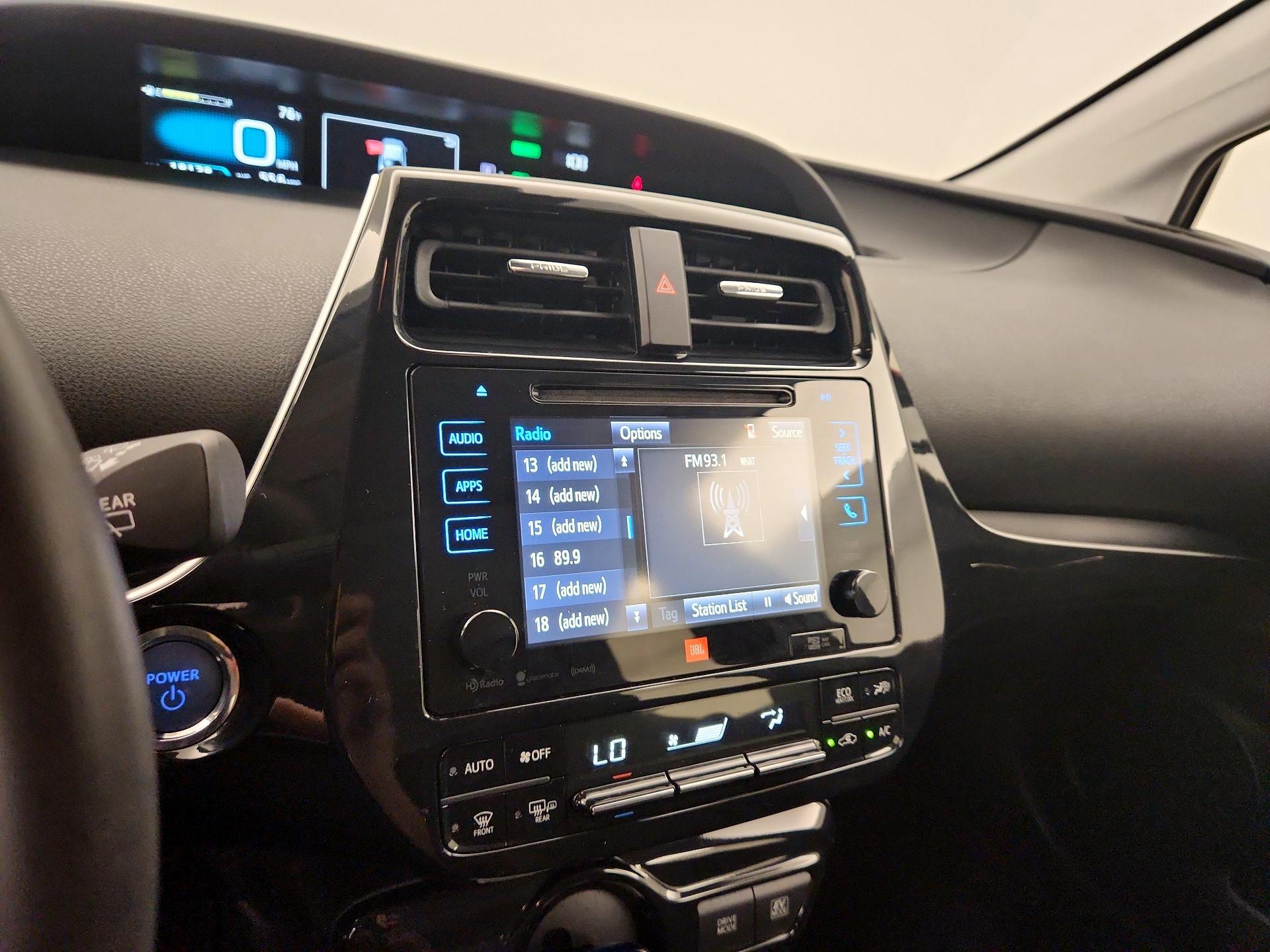 Thumbnail: 2016 Toyota Prius - 15