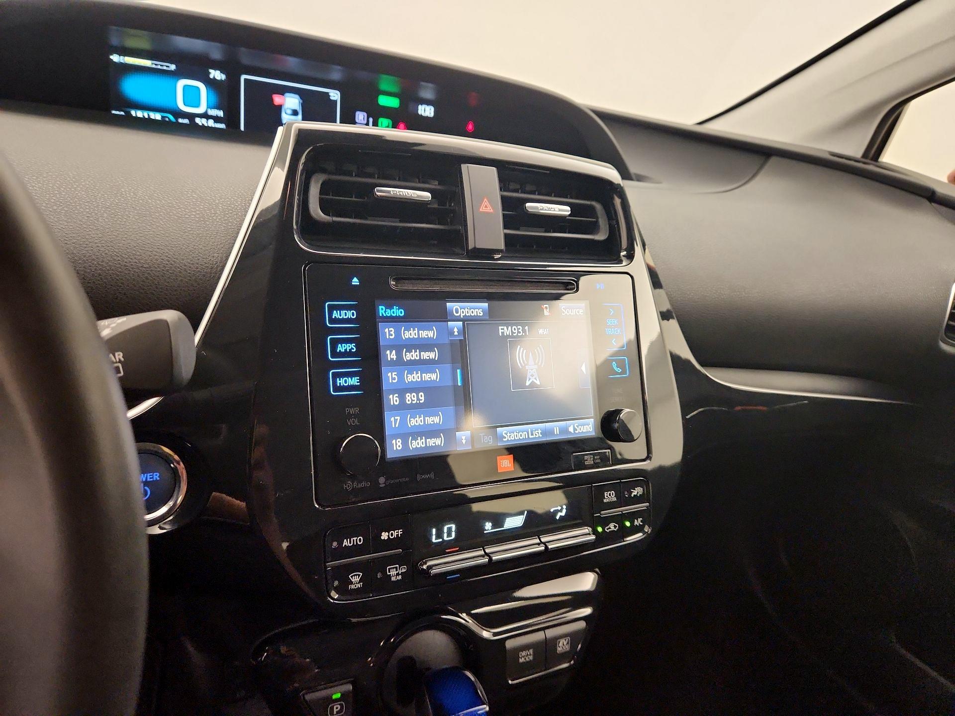 Thumbnail: 2016 Toyota Prius - 16