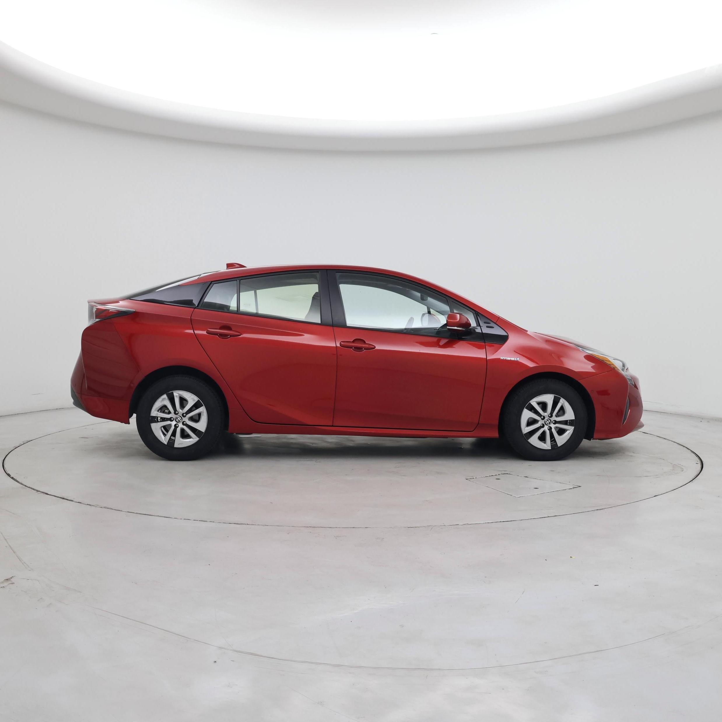 Thumbnail: 2016 Toyota Prius - 7