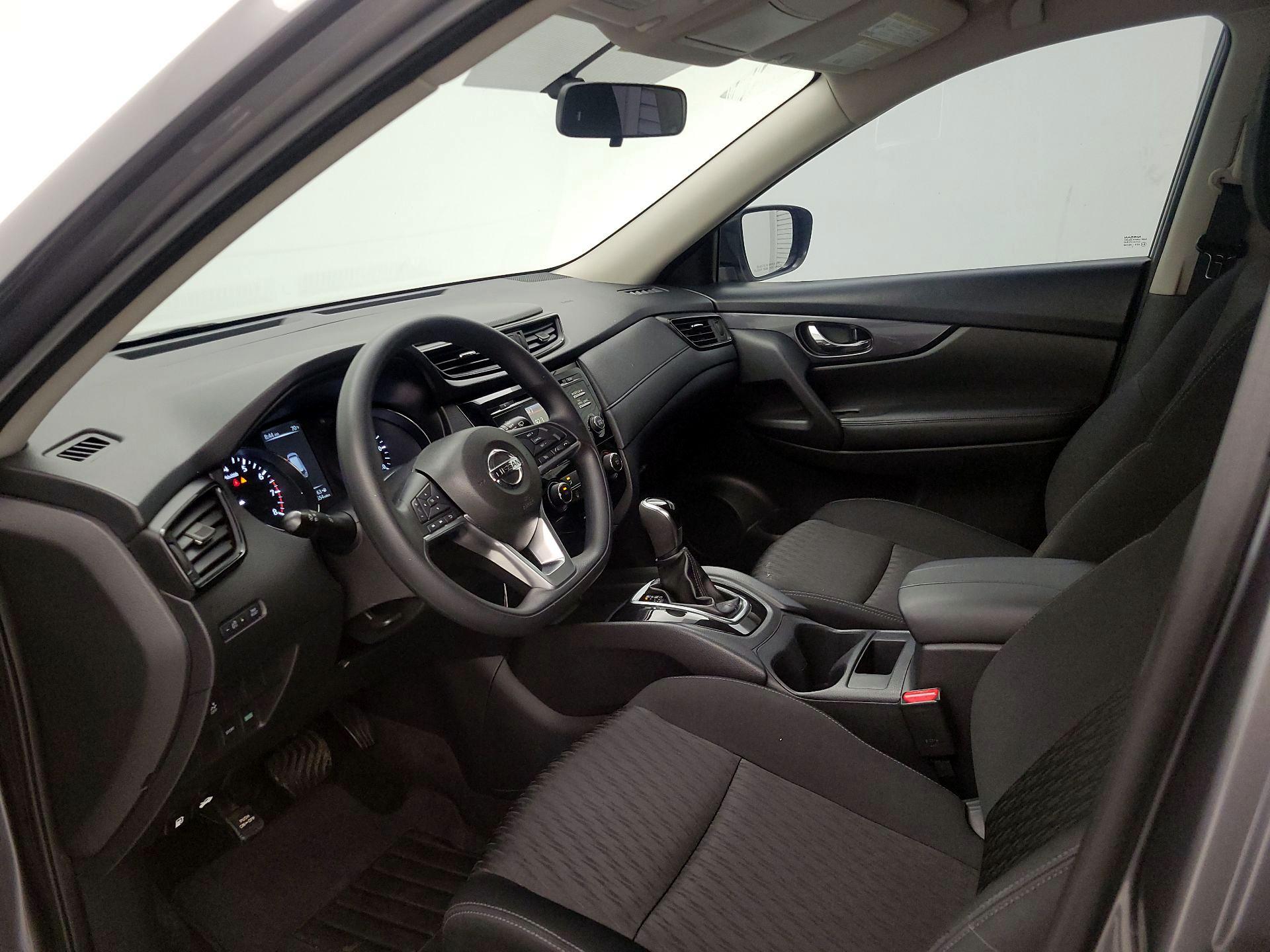 Thumbnail: 2017 Nissan Rogue - 11