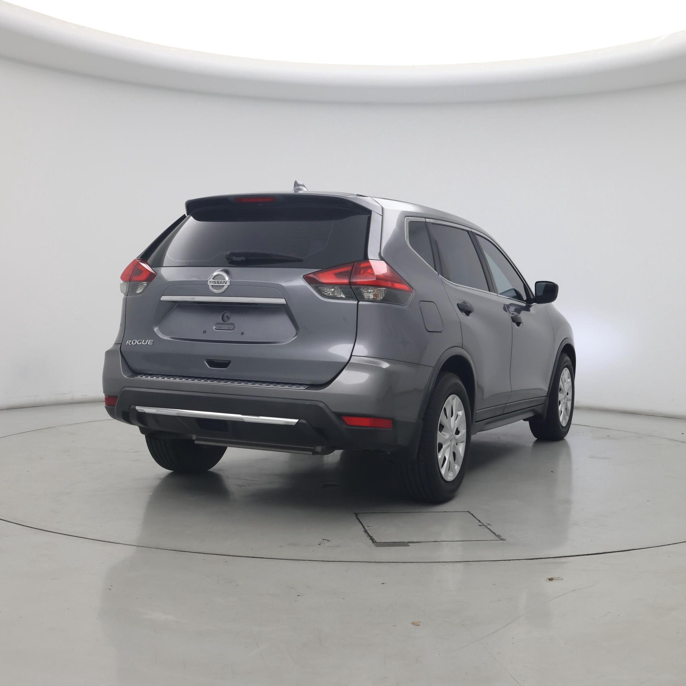 Thumbnail: 2017 Nissan Rogue - 8