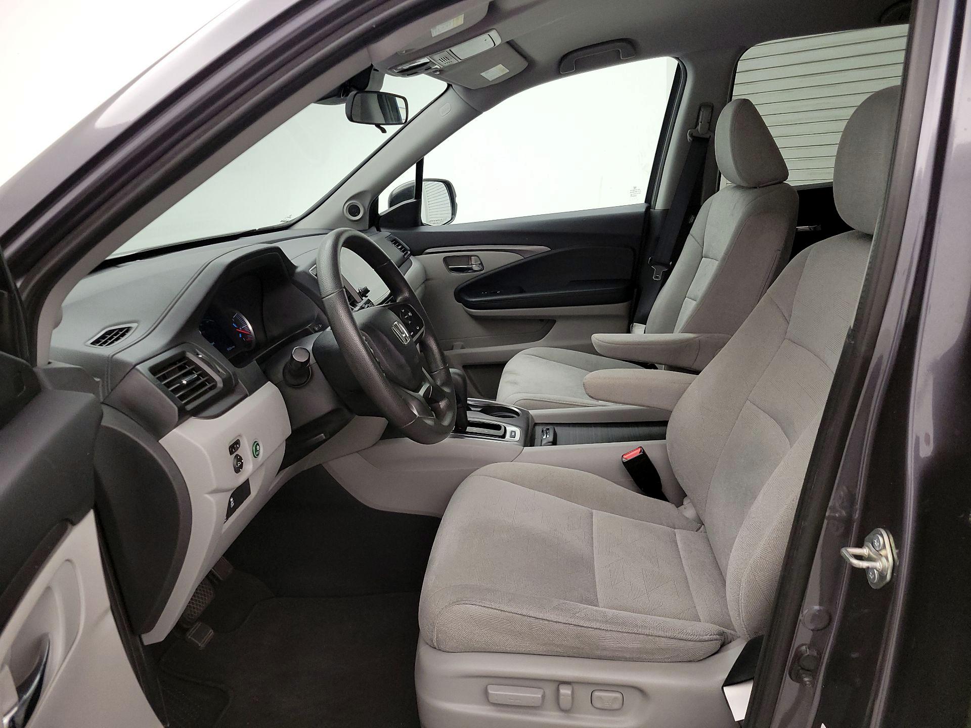 Thumbnail: 2020 Honda Pilot - 11