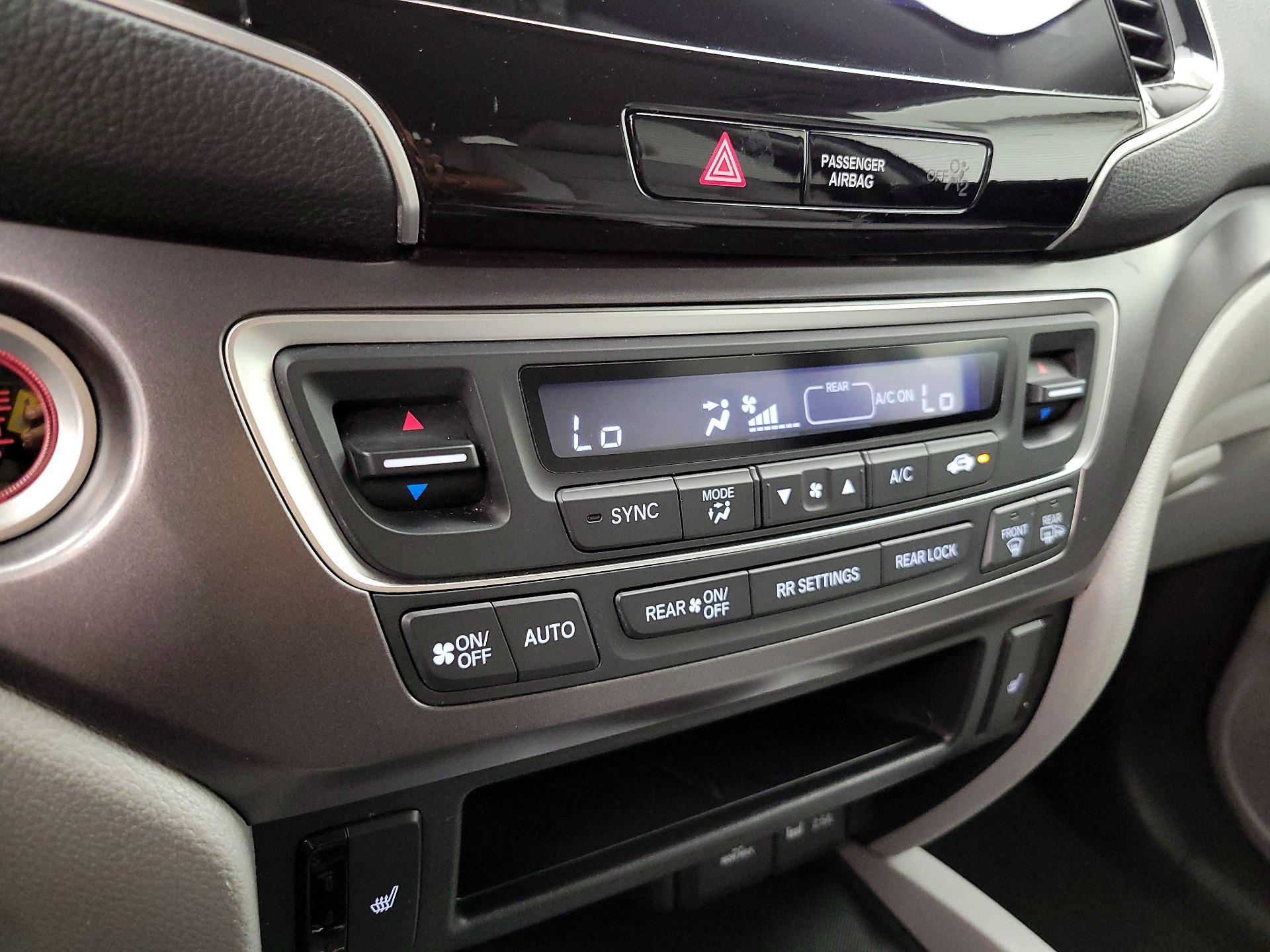 Thumbnail: 2020 Honda Pilot - 16