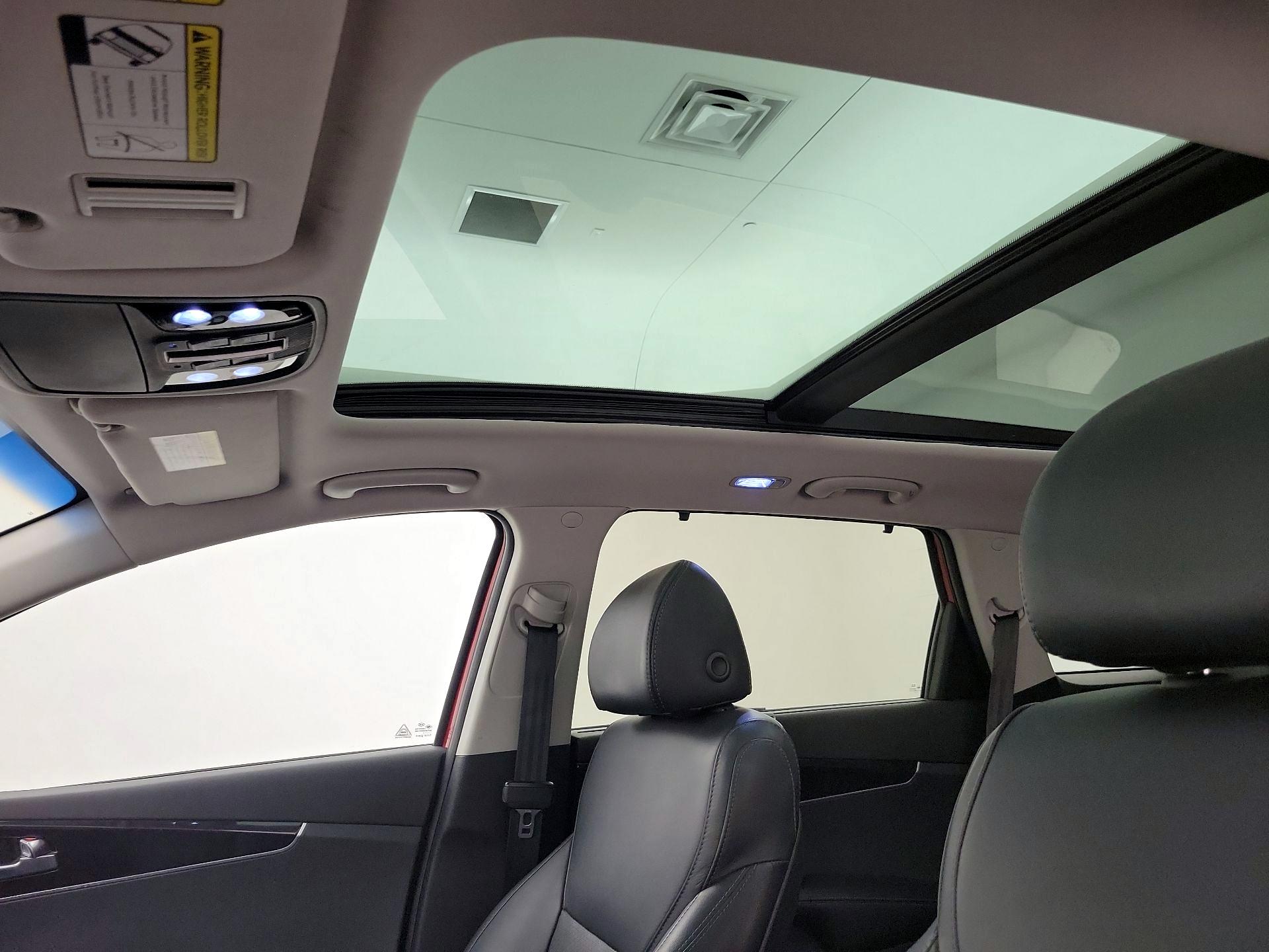 Thumbnail: 2018 Kia Sorento - 19