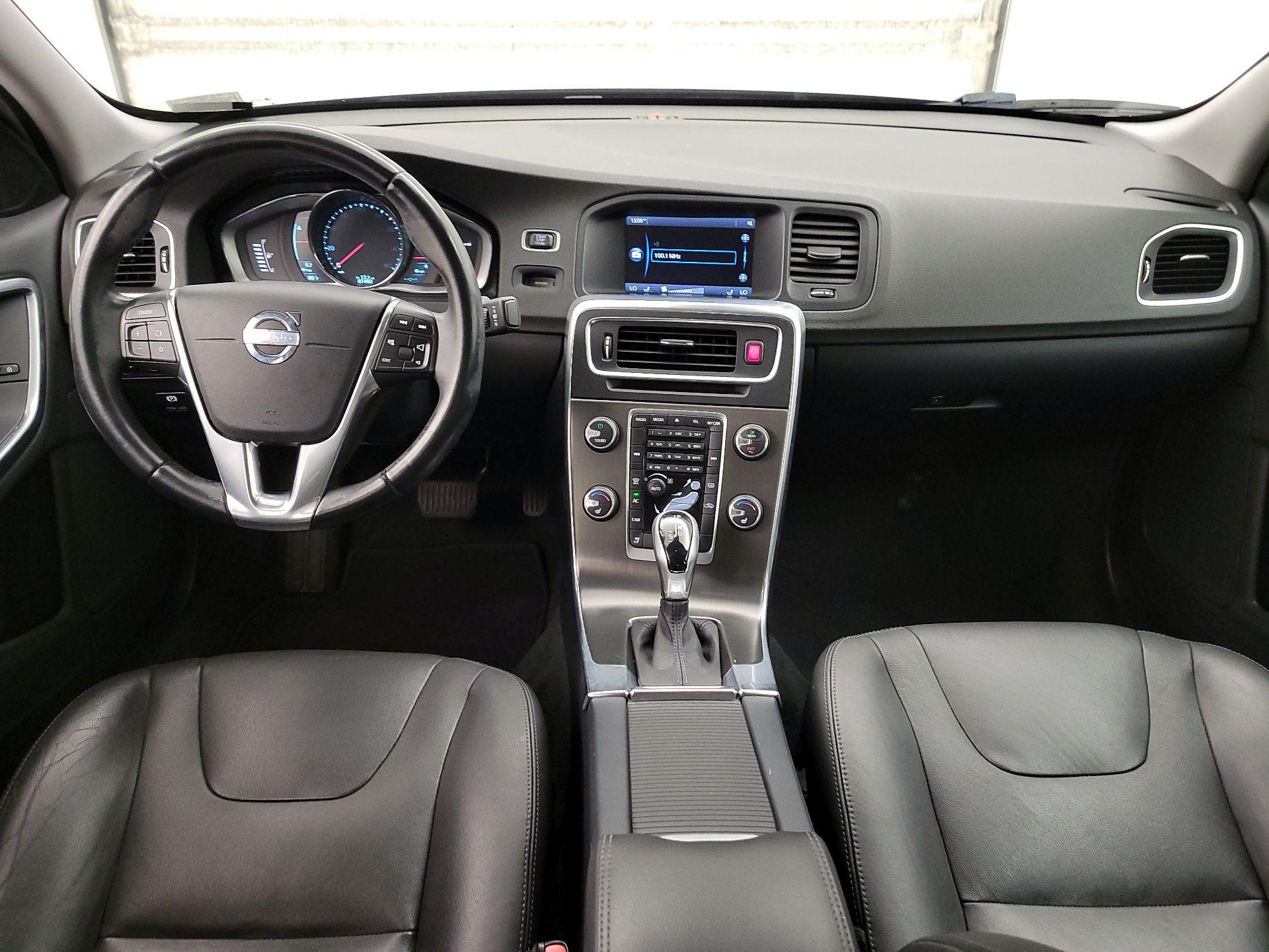 Thumbnail: 2015 Volvo S60 - 9