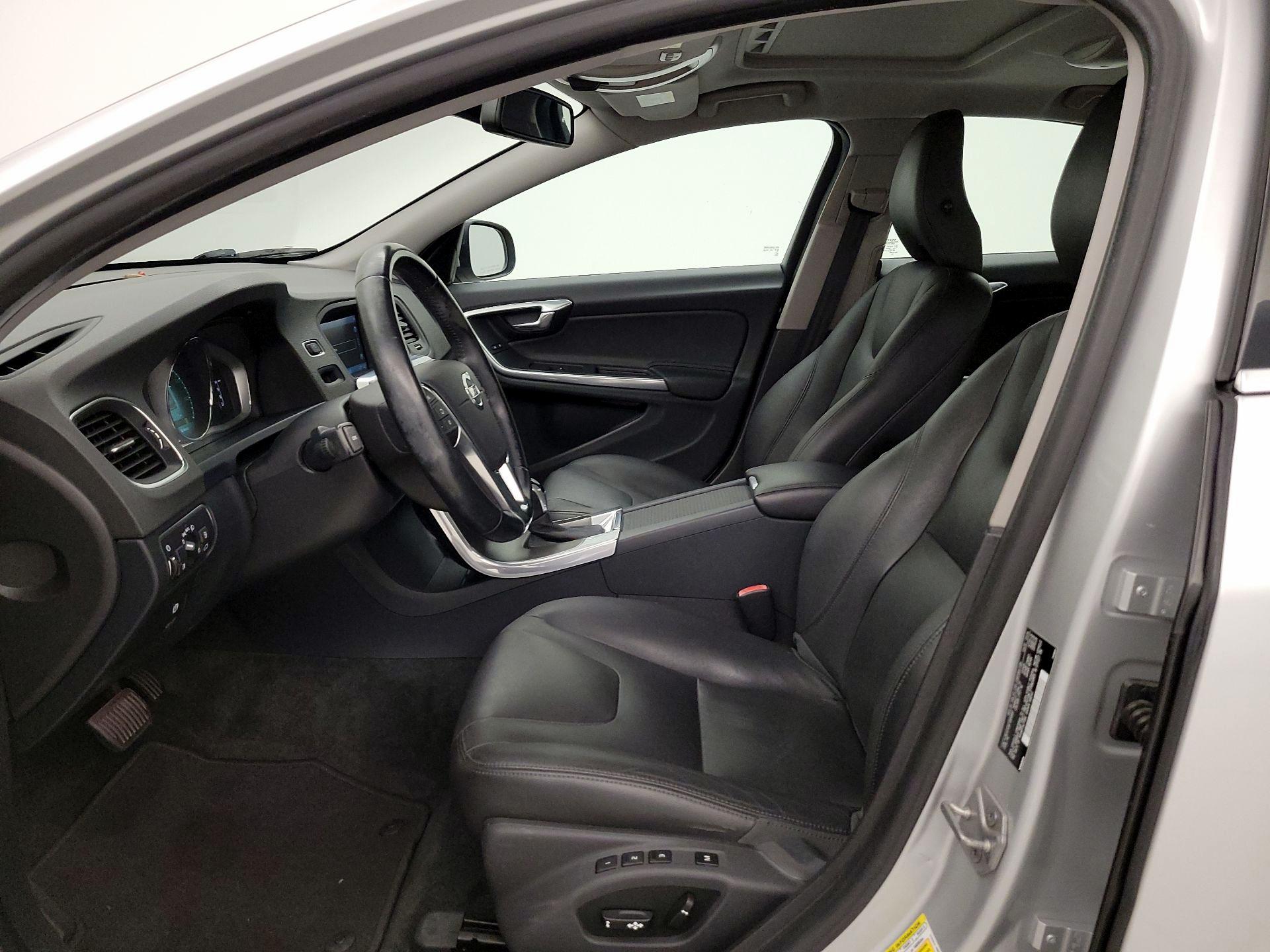 Thumbnail: 2015 Volvo S60 - 11