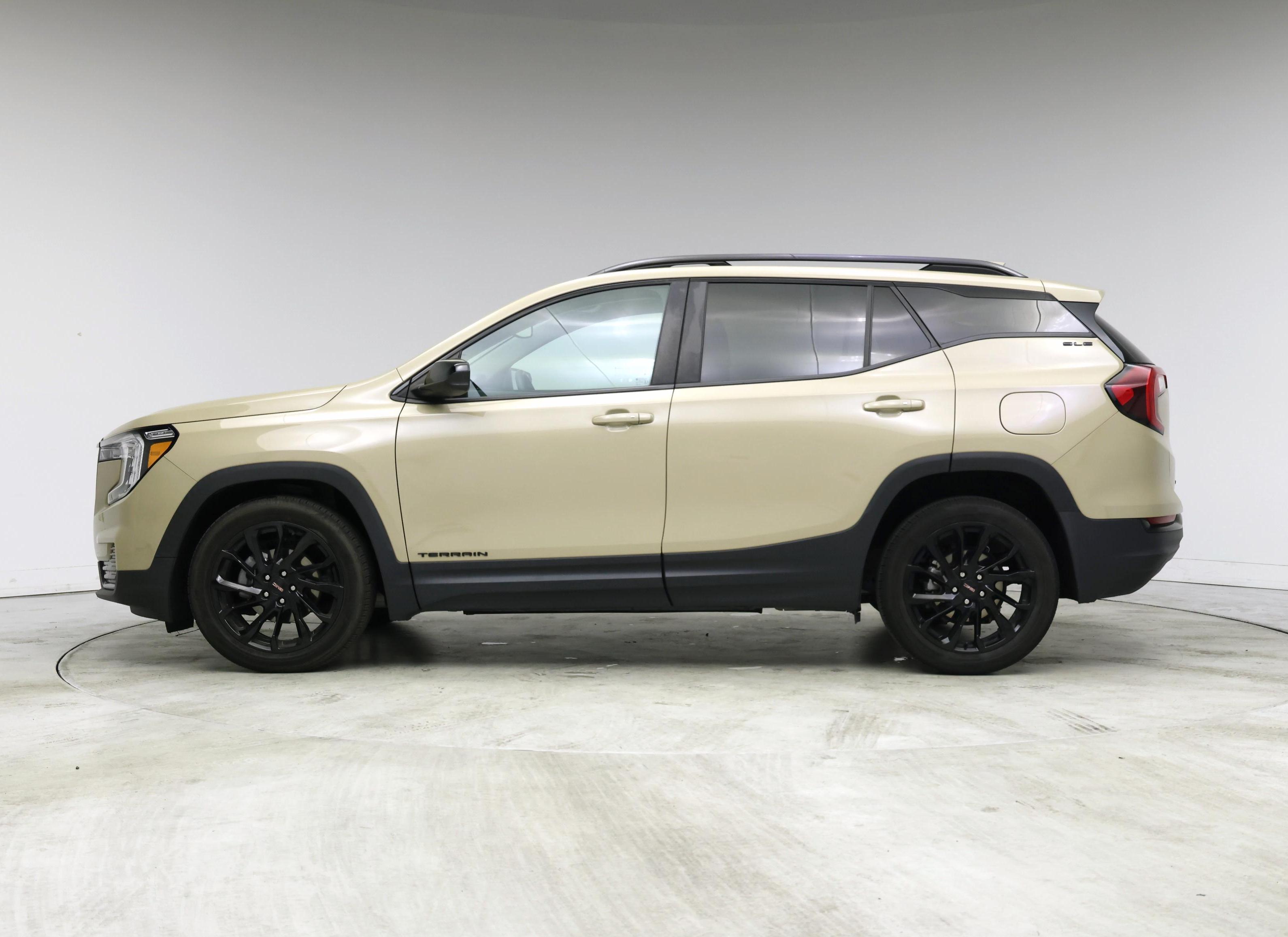 Thumbnail: 2023 GMC Terrain - 3