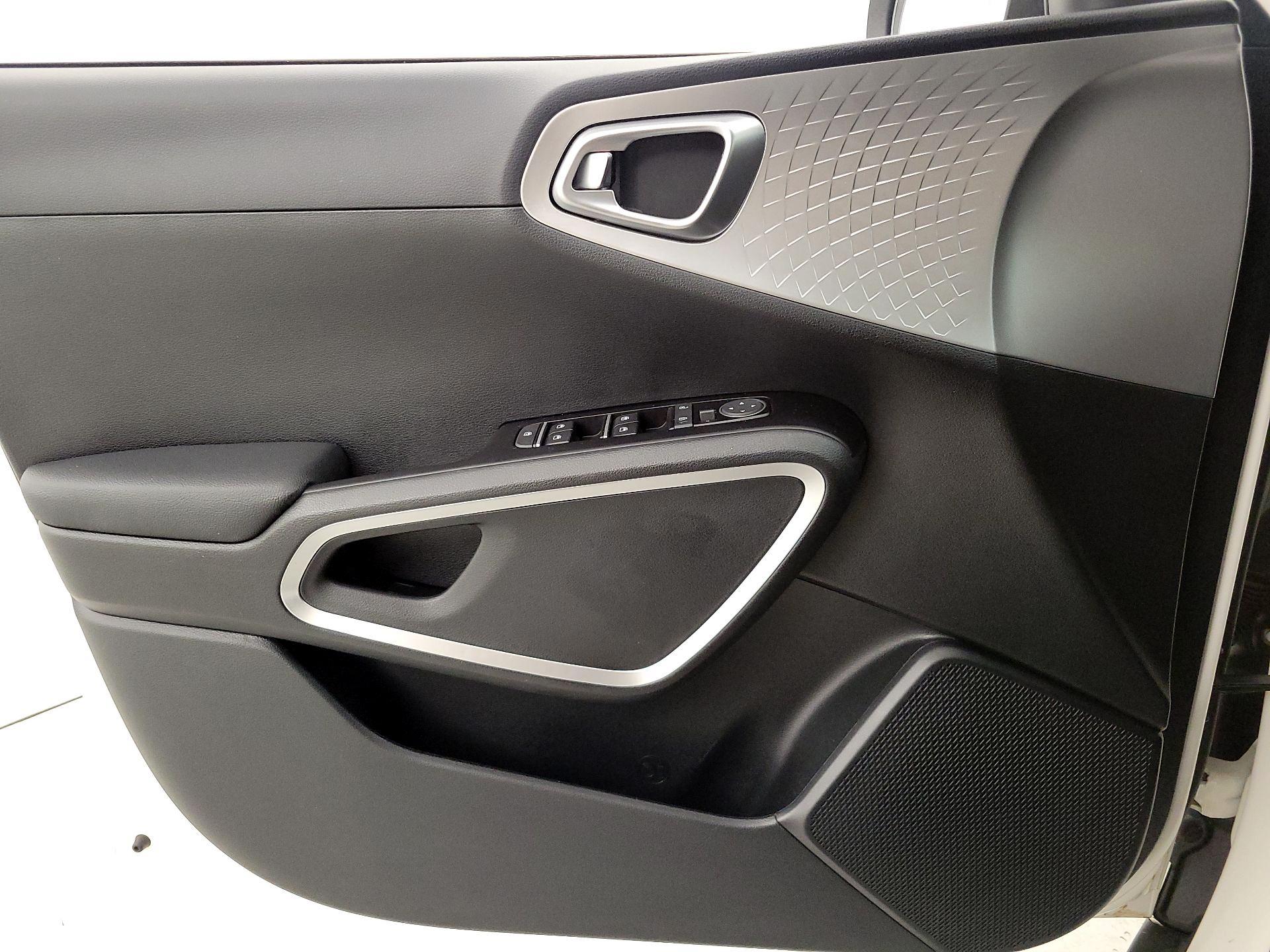 Thumbnail: 2023 Kia Soul - 12
