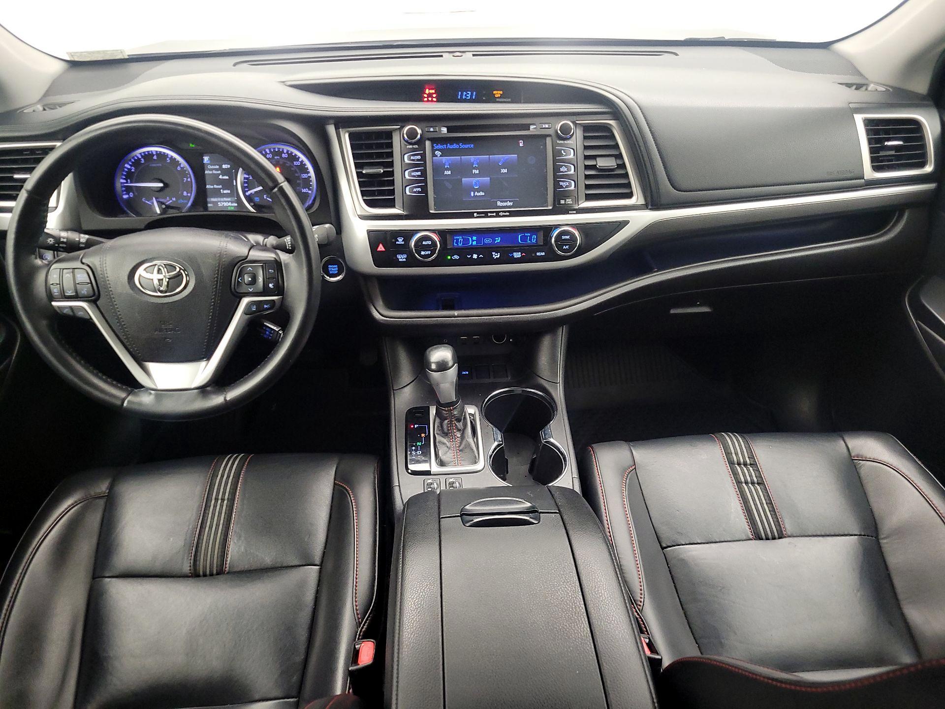 Thumbnail: 2019 Toyota Highlander - 9