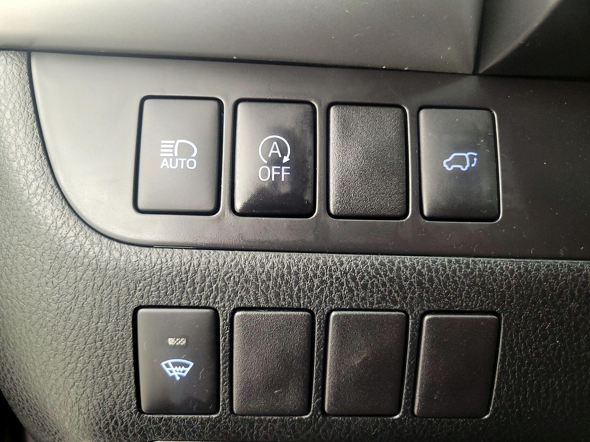 Thumbnail: 2019 Toyota Highlander - 13