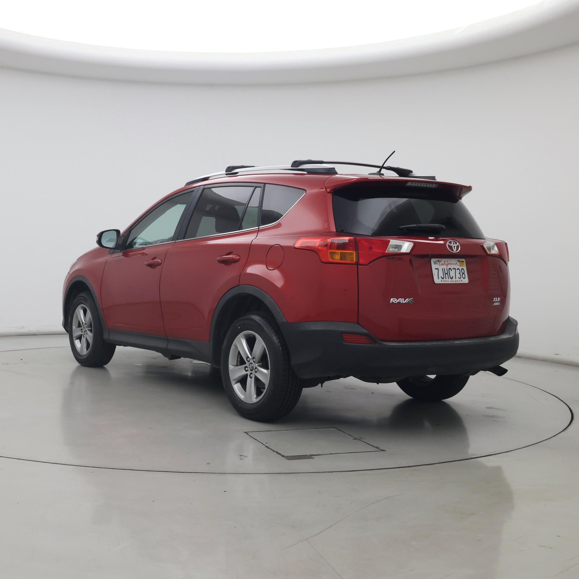 Thumbnail: 2015 Toyota RAV4 - 2