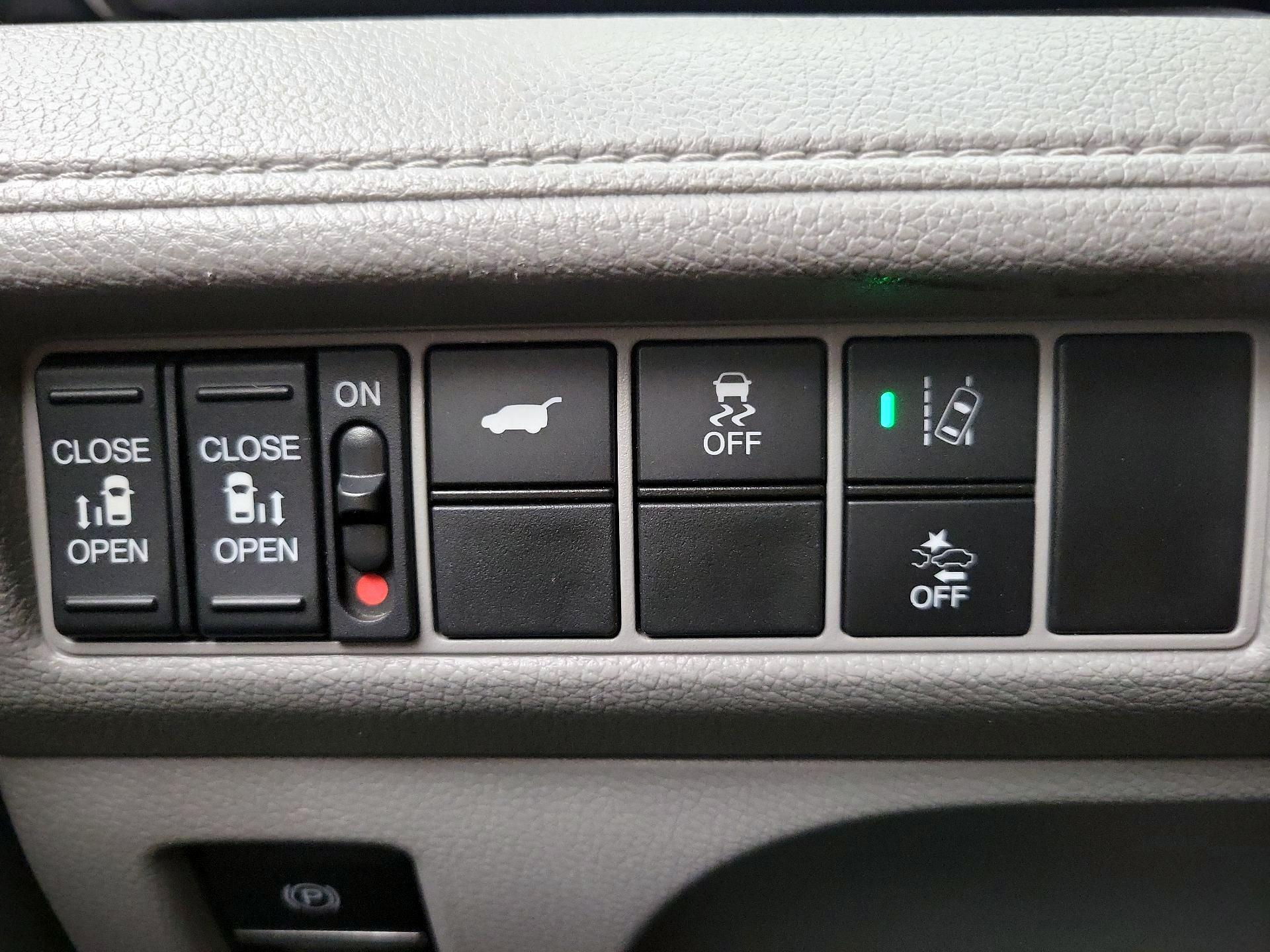 Thumbnail: 2019 Honda Odyssey - 13