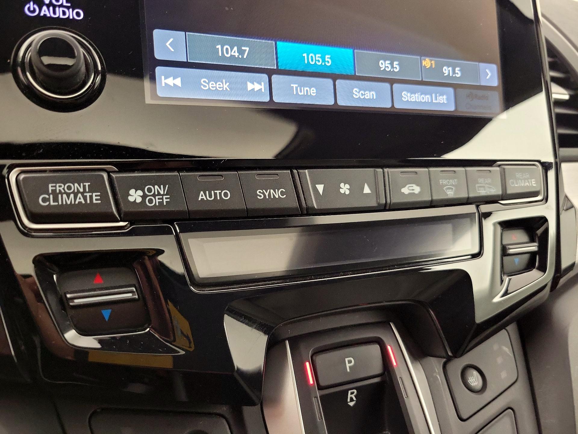 Thumbnail: 2019 Honda Odyssey - 16