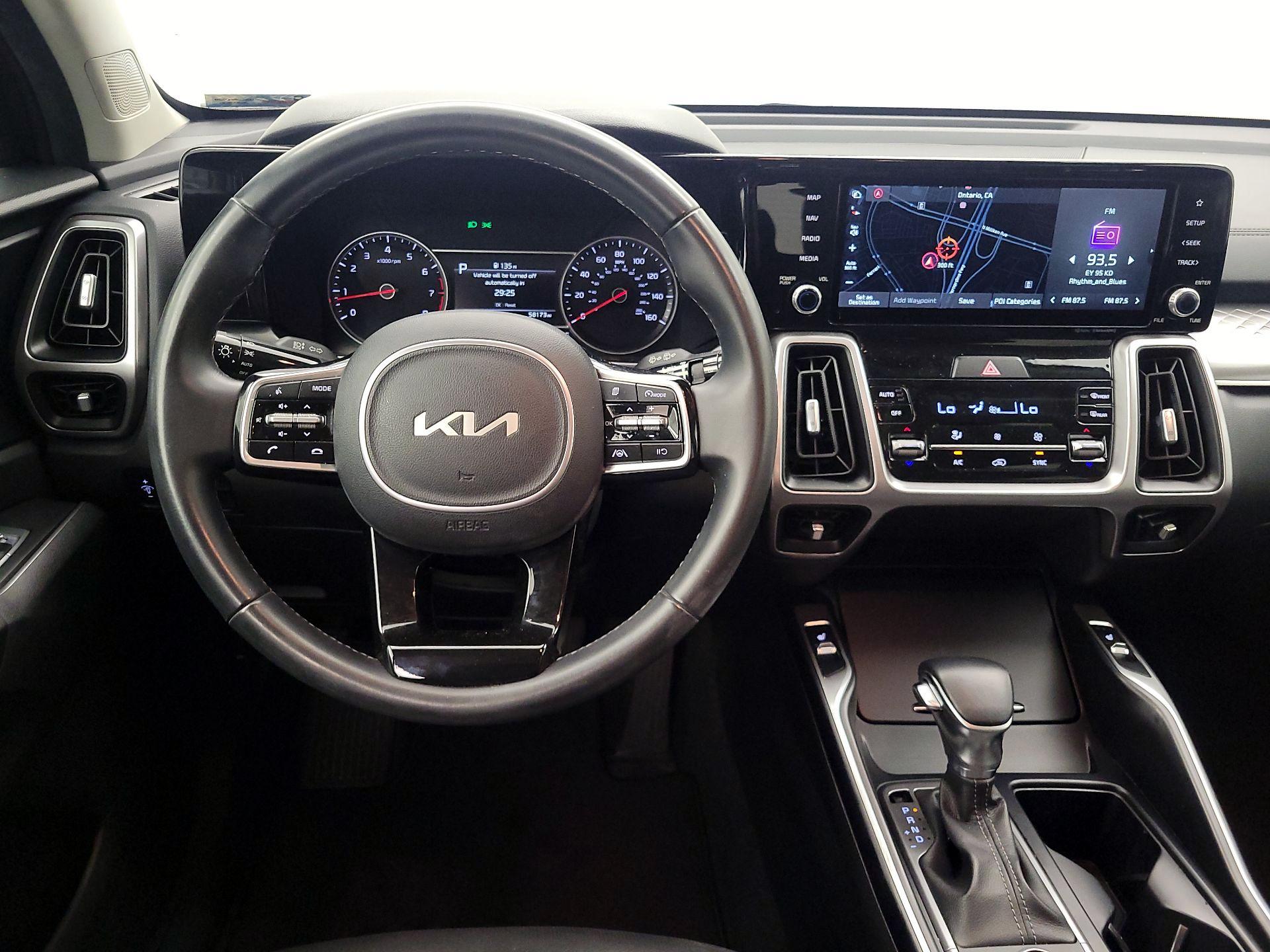 Thumbnail: 2022 Kia Sorento - 10
