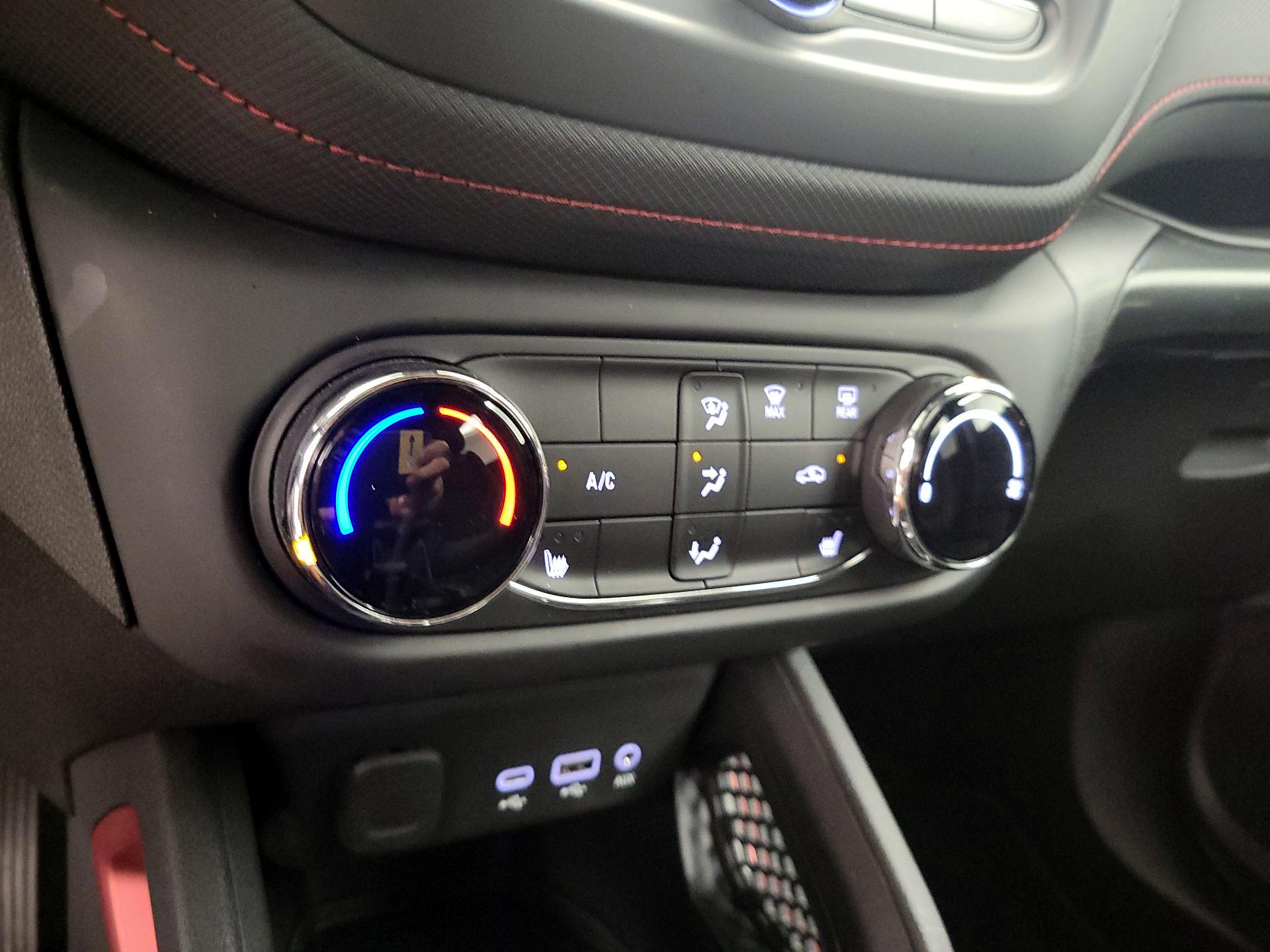 Thumbnail: 2023 Chevrolet TrailBlazer - 16