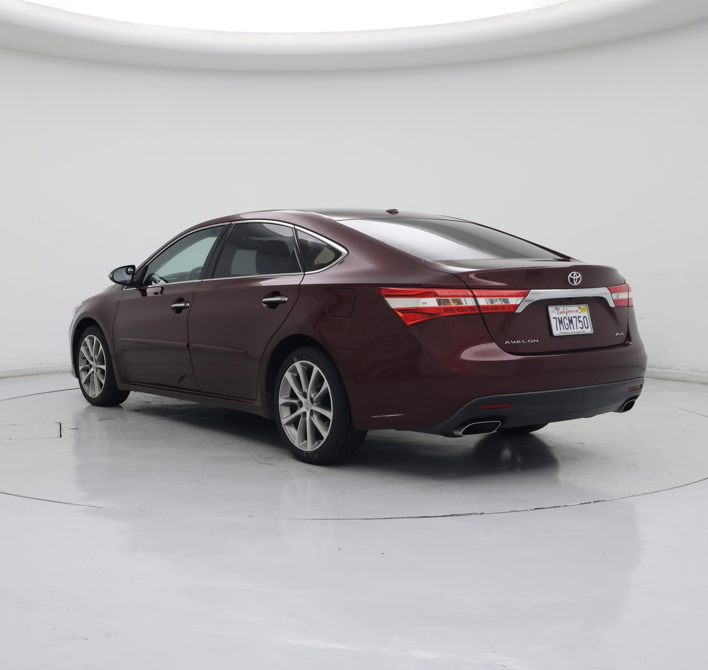 Thumbnail: 2015 Toyota Avalon - 2