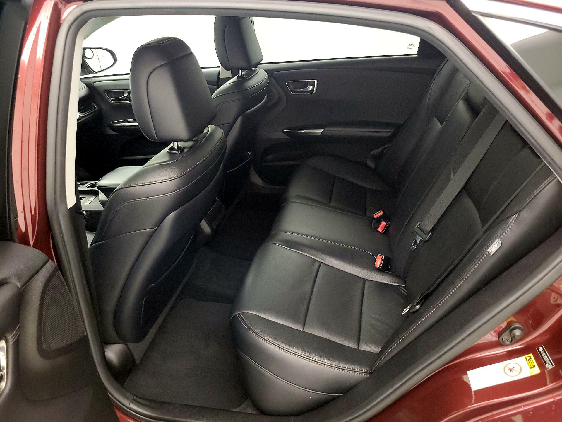 Thumbnail: 2015 Toyota Avalon - 19