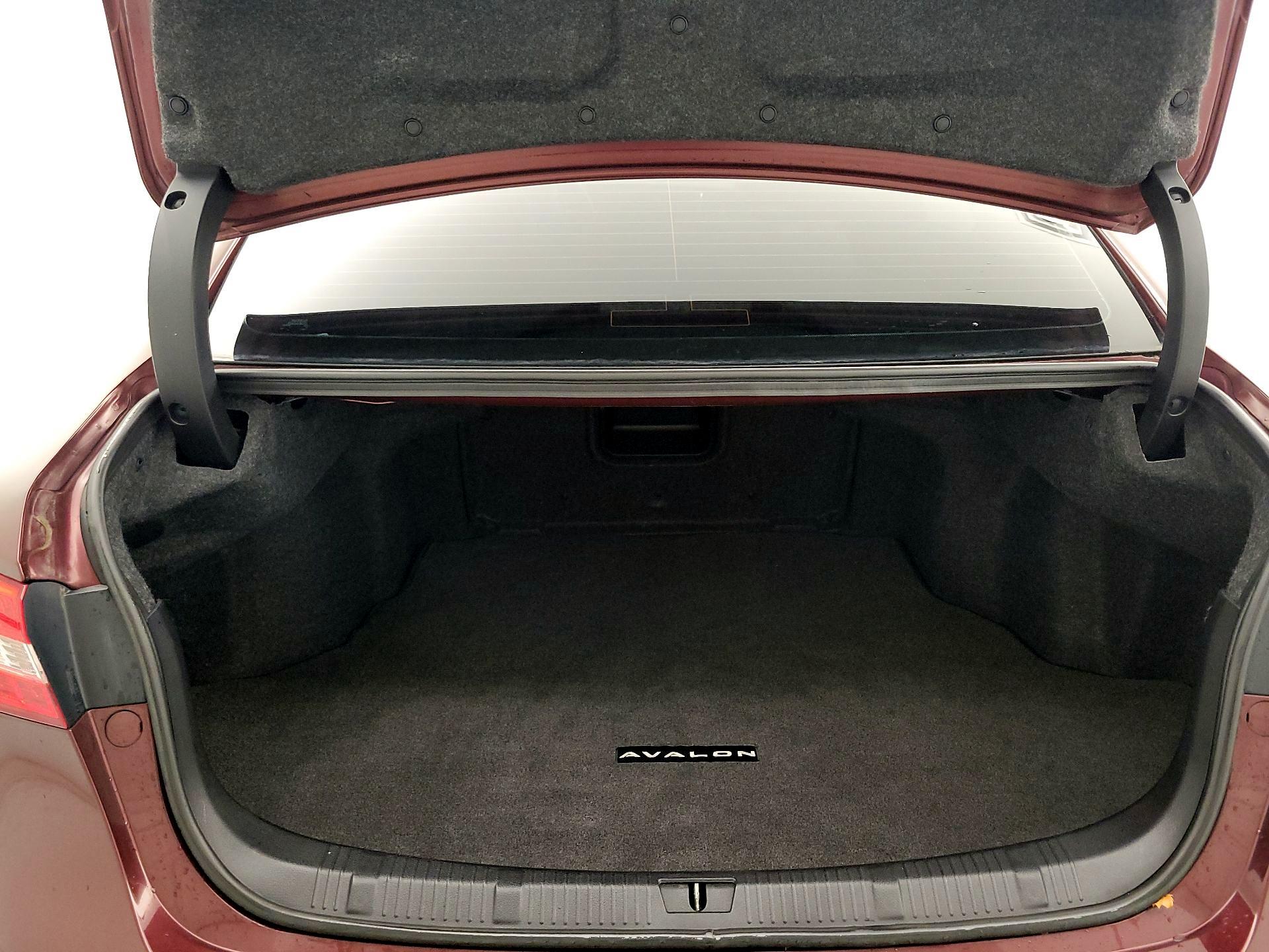 Thumbnail: 2015 Toyota Avalon - 20