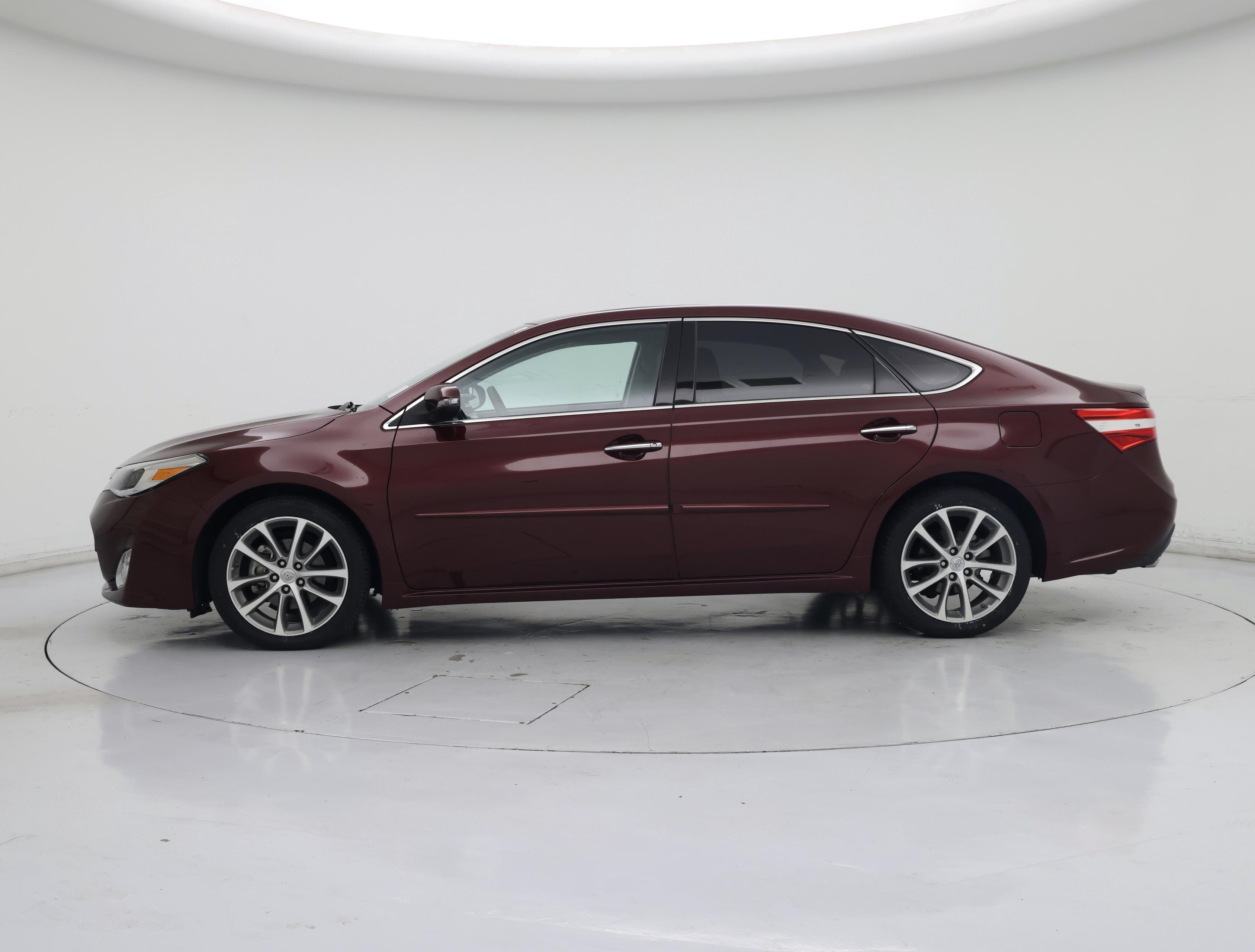 Thumbnail: 2015 Toyota Avalon - 3