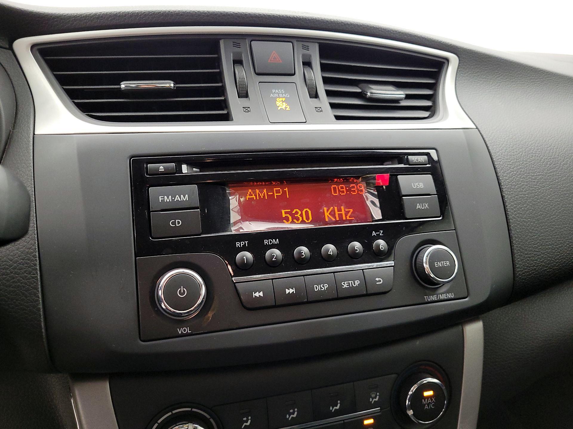 Thumbnail: 2015 Nissan Sentra - 14